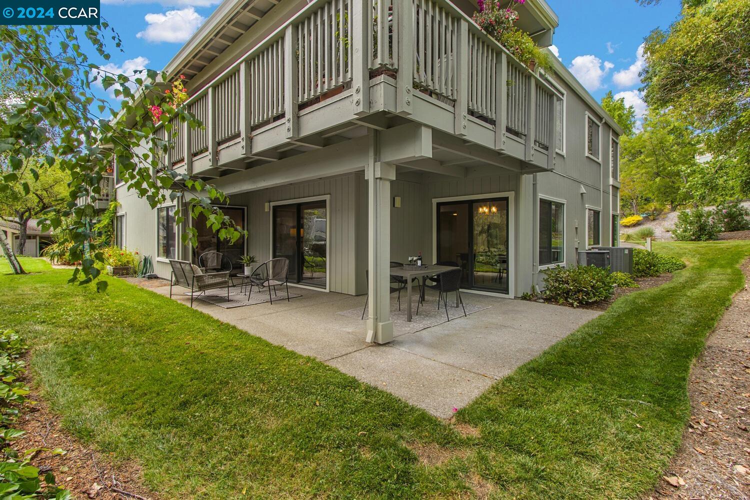 3042 Rossmoor Parkway # 2