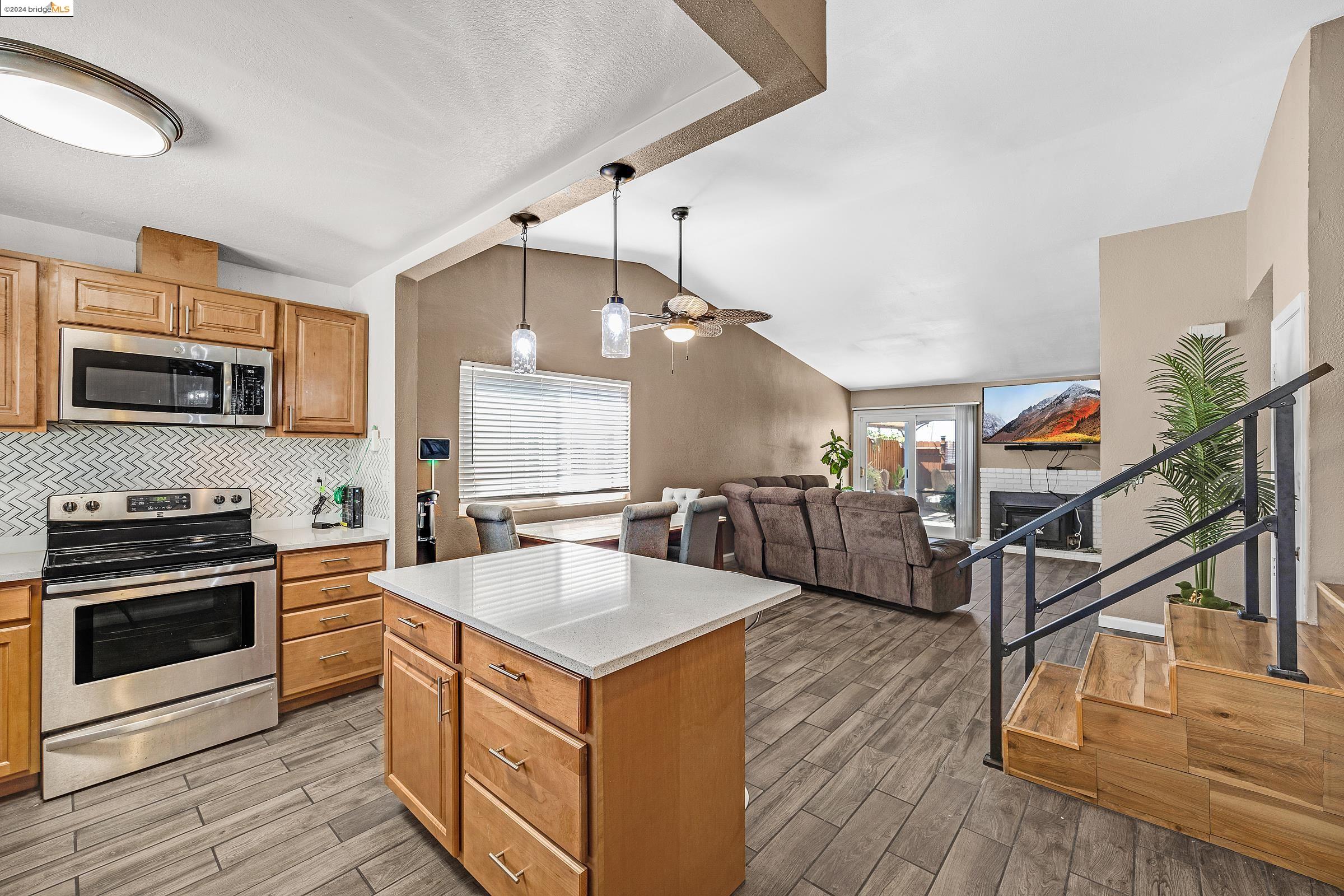 3645 Desanie Cir.