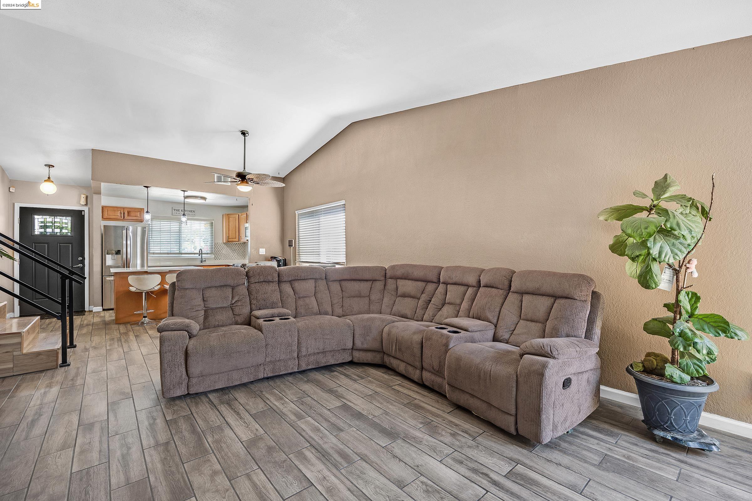 3645 Desanie Cir.