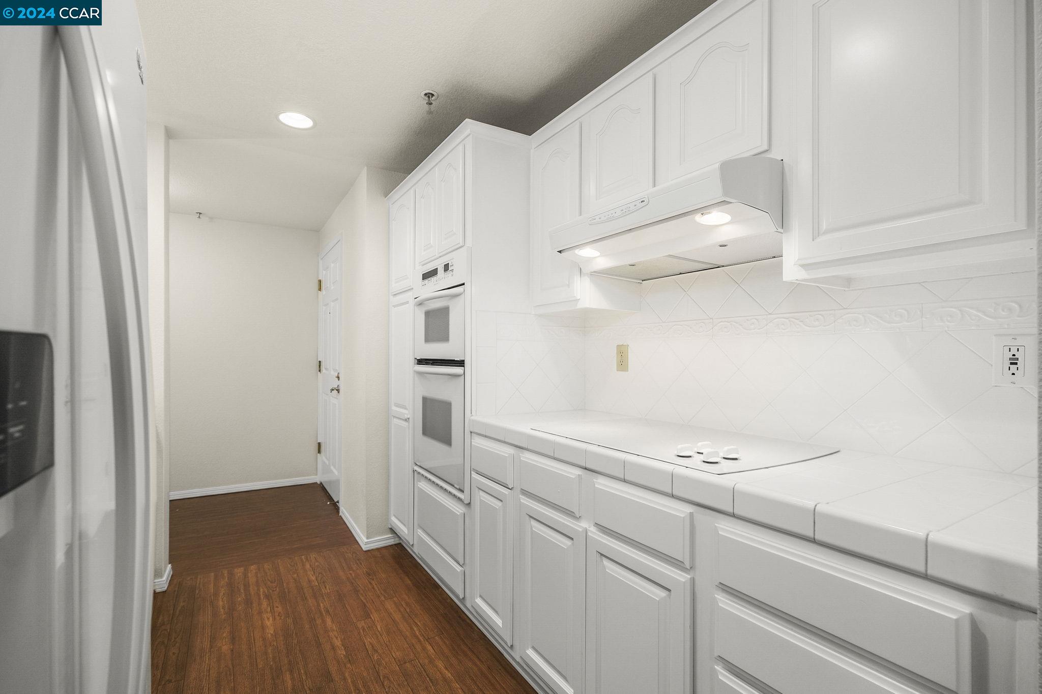 1840 Tice Creek Dr. Unit: 2324/2322