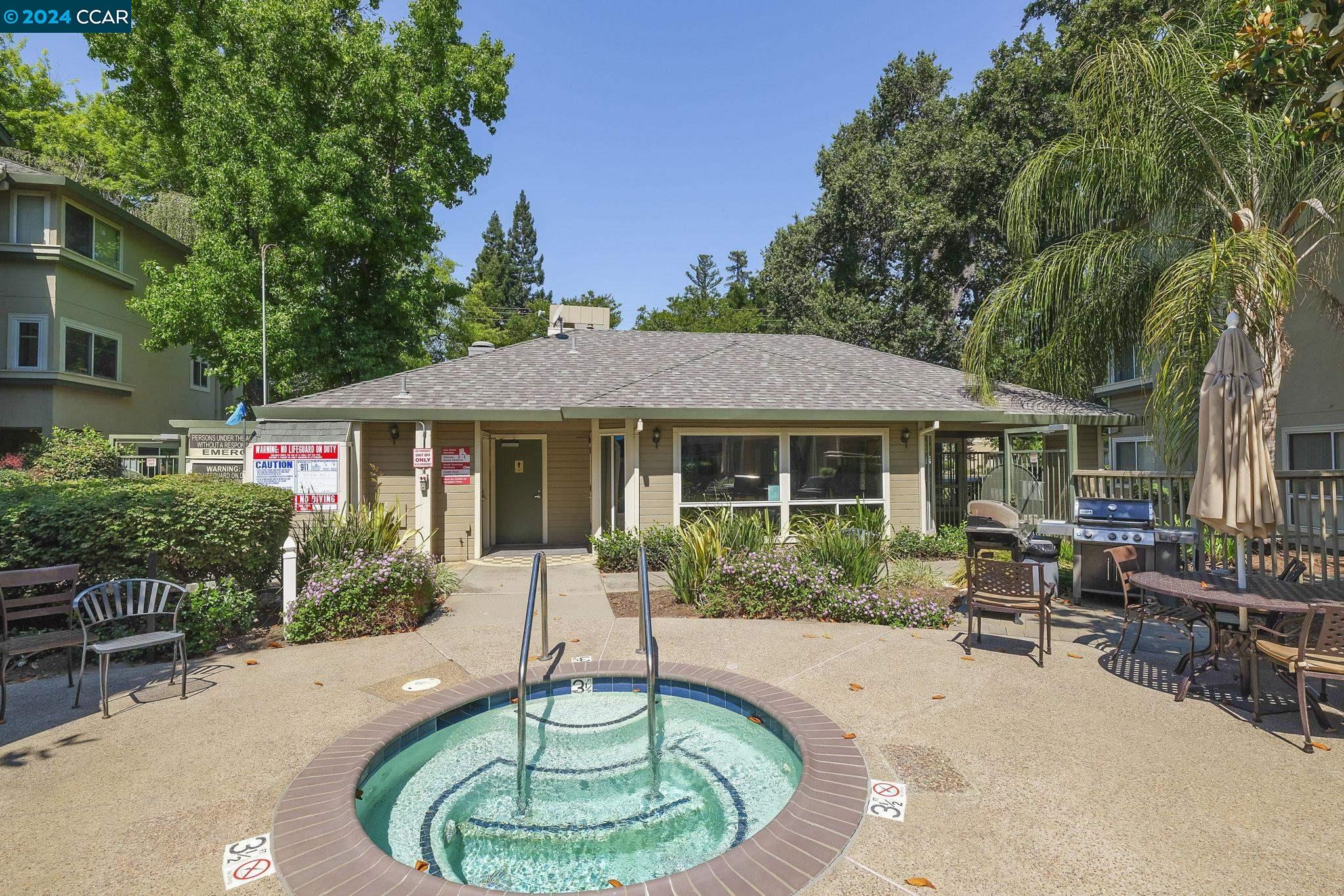 2530 Oak Road # 202