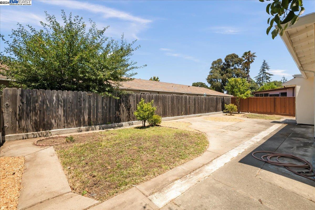 3822 Vincent Ct