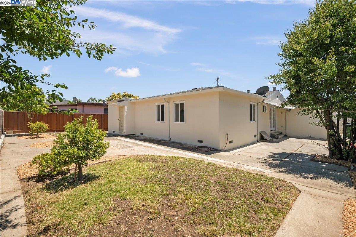 3822 Vincent Ct