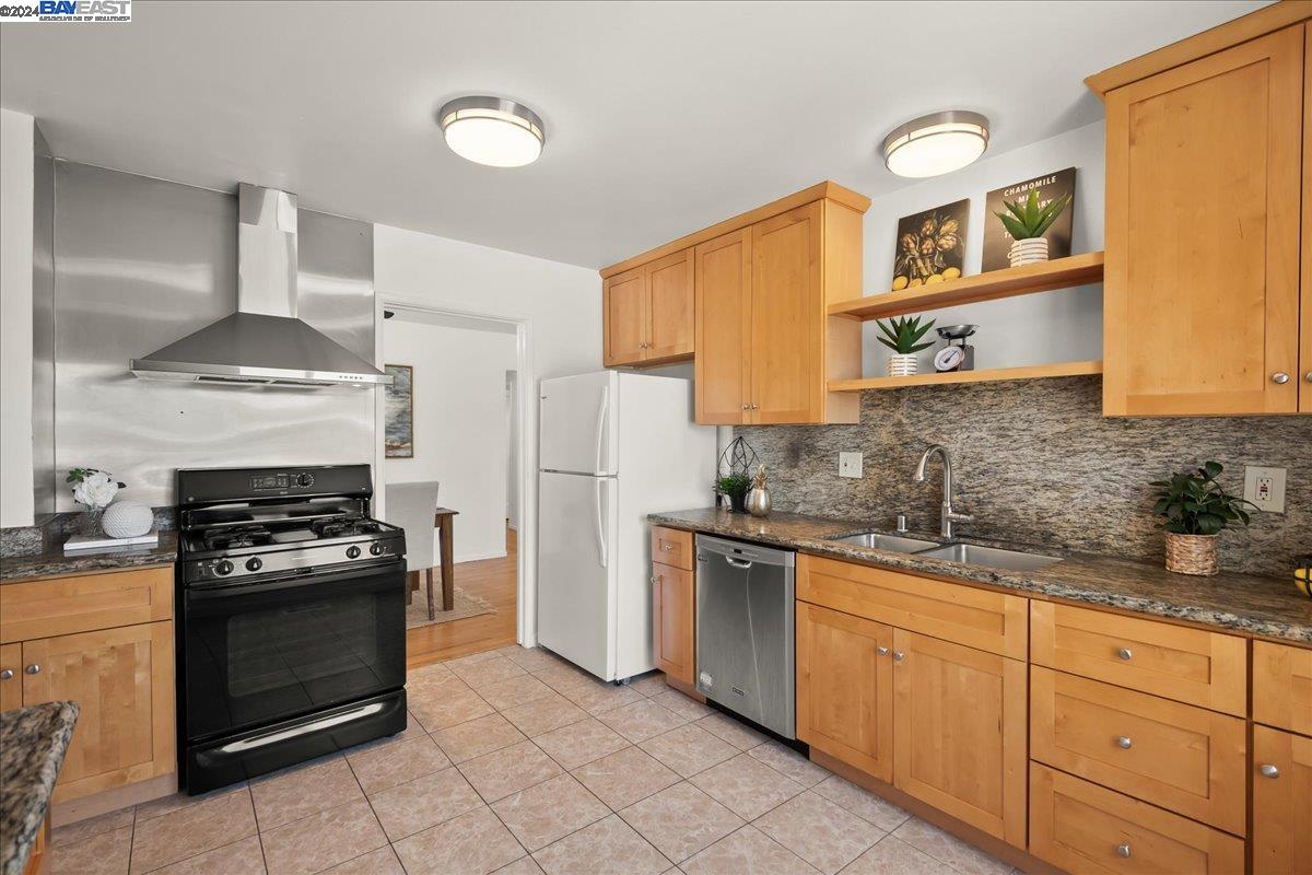 3822 Vincent Ct