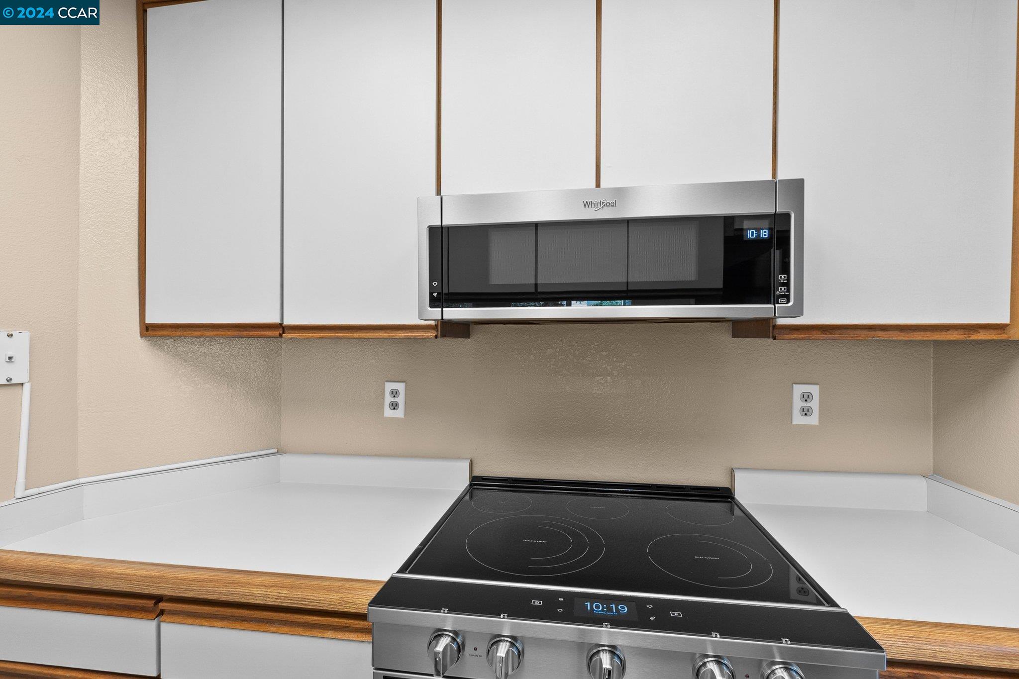 2675 Oak Road Unit: E