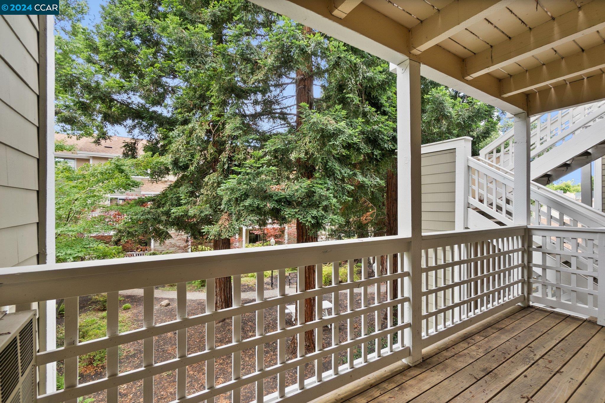 2675 Oak Road Unit: E