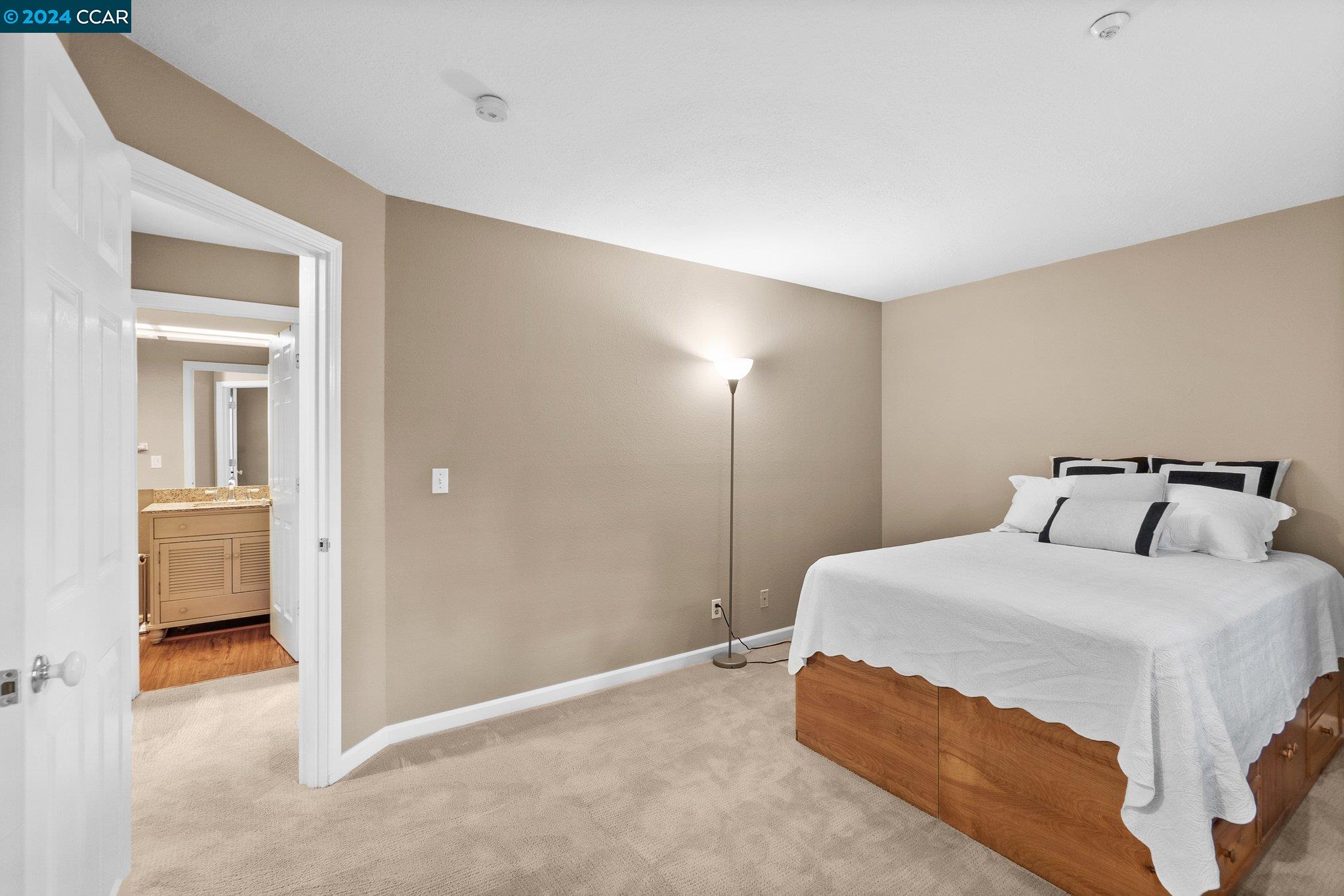 2675 Oak Road Unit: E