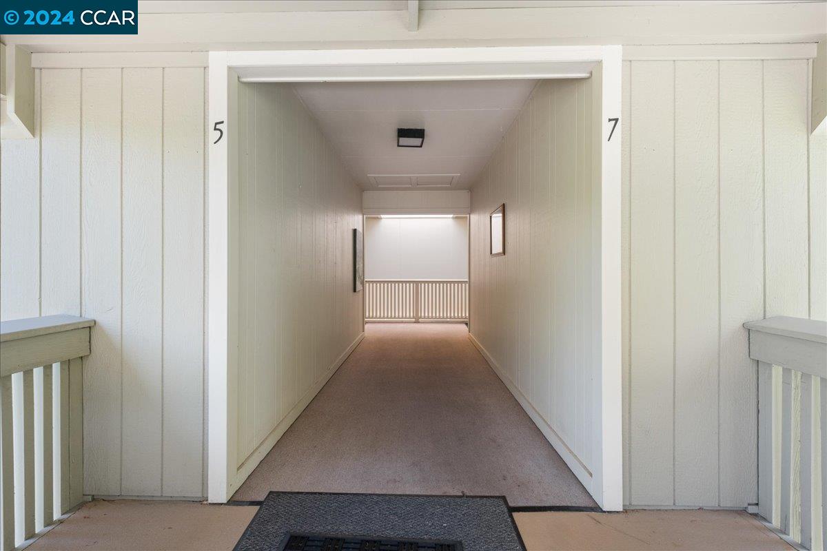 1200 Singingwood # 7