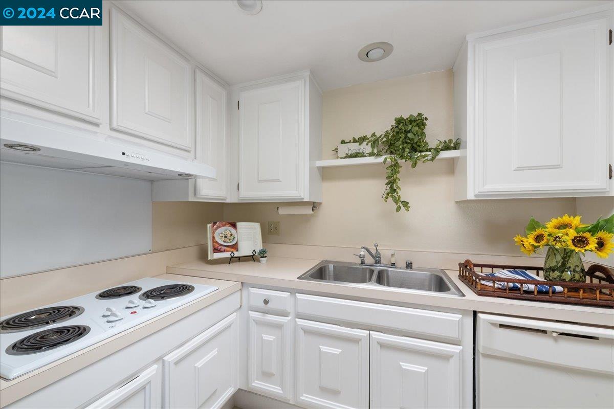 1200 Singingwood # 7