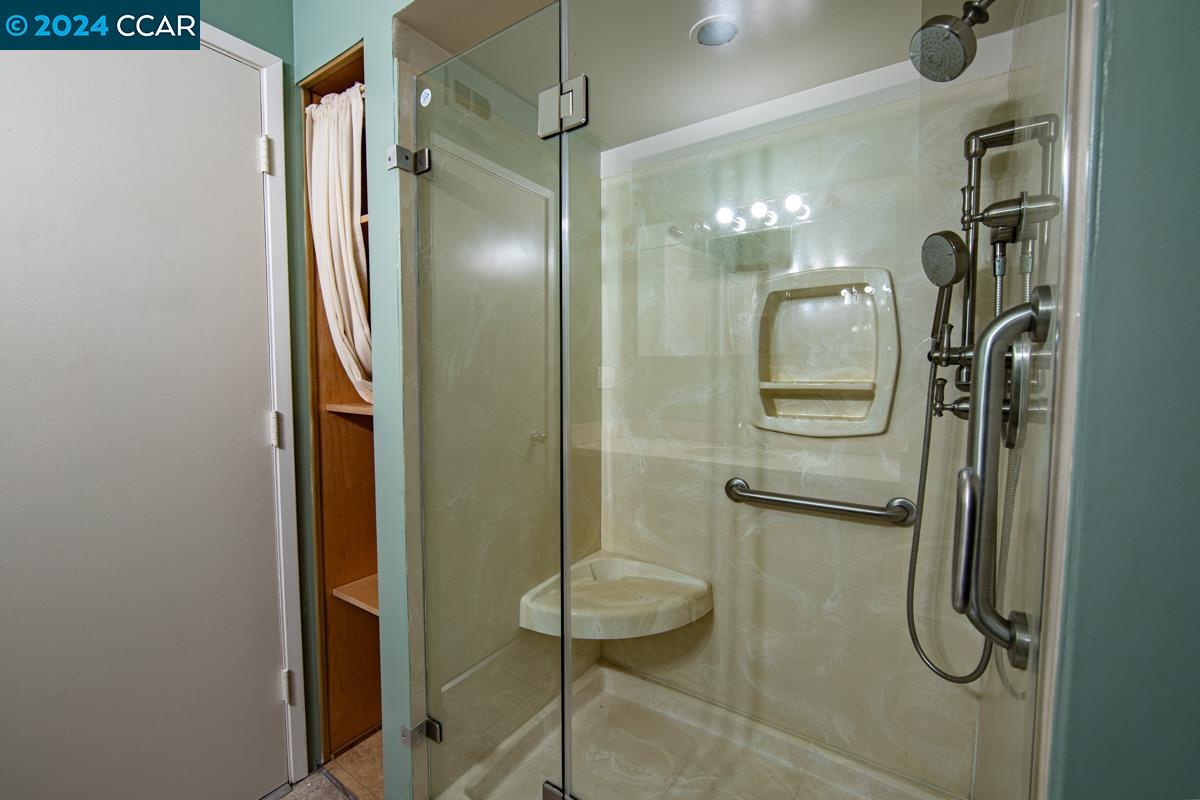 2717 Pine Knoll # 6