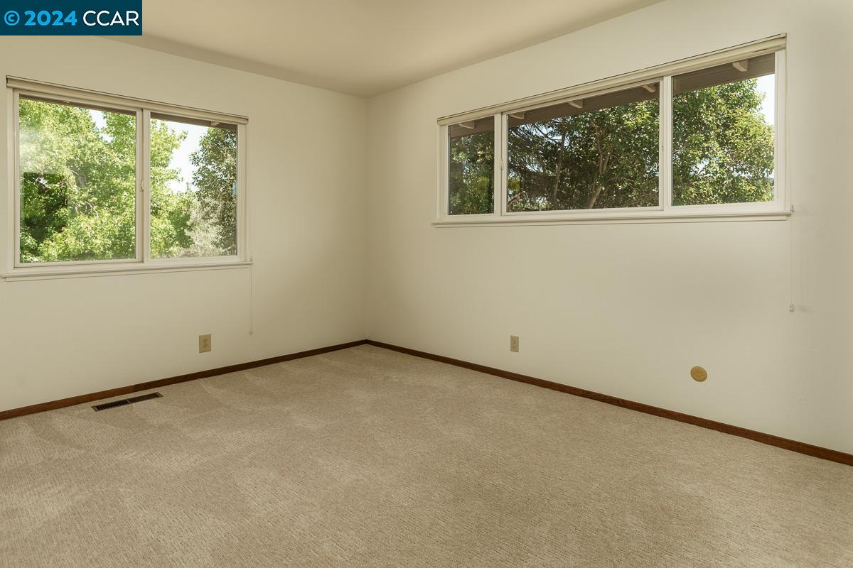 115 Allen Ct