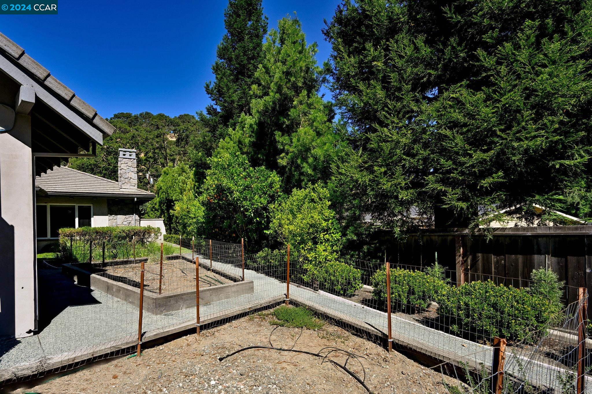 188 Castle Hill Ranch Rd