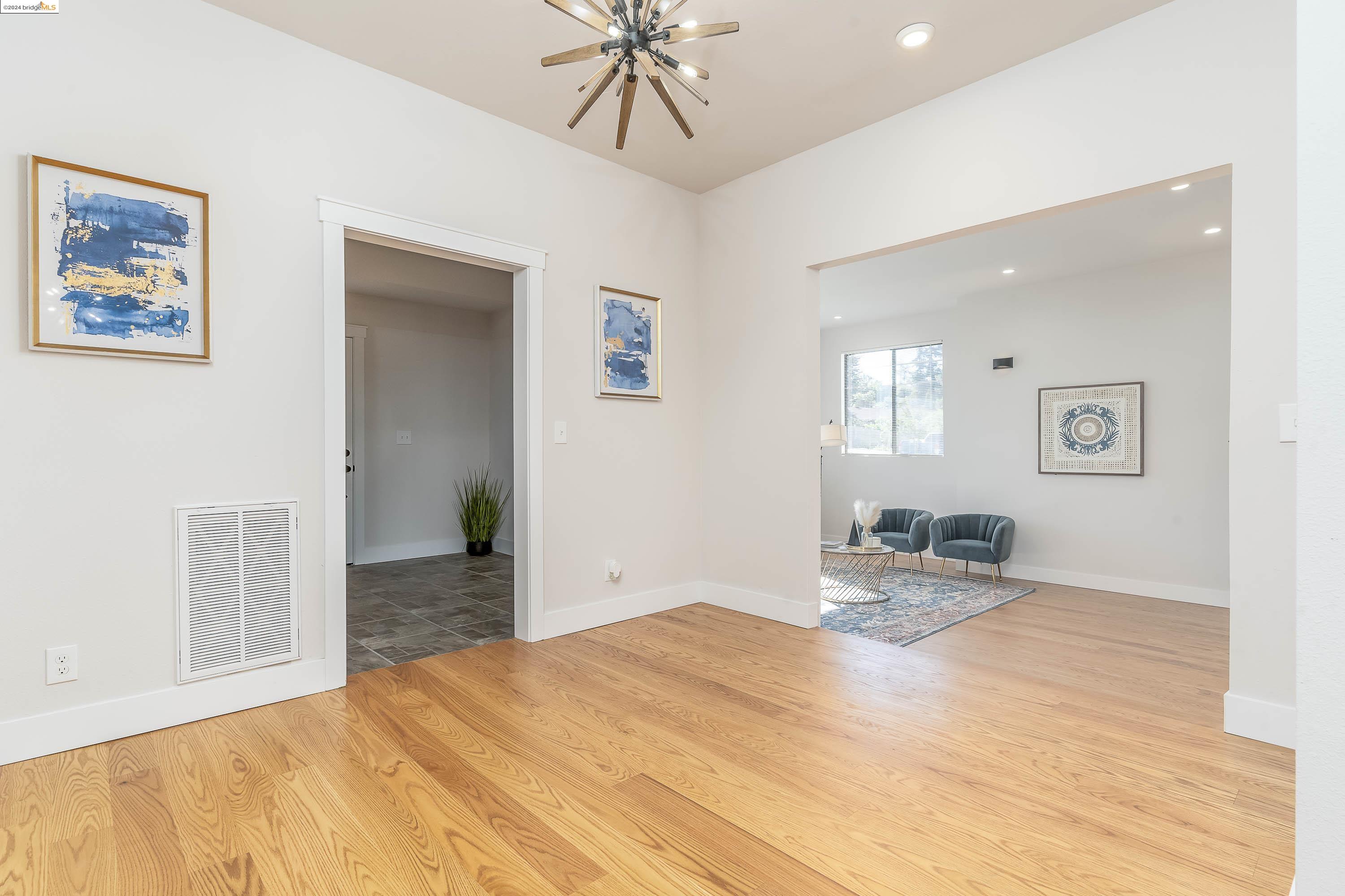 921 Mitchell Way