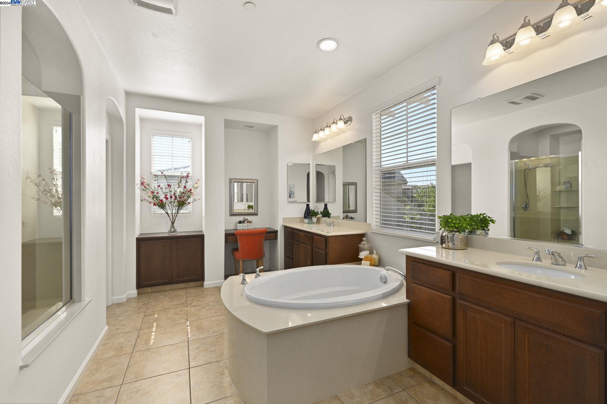 5386 Bengali St