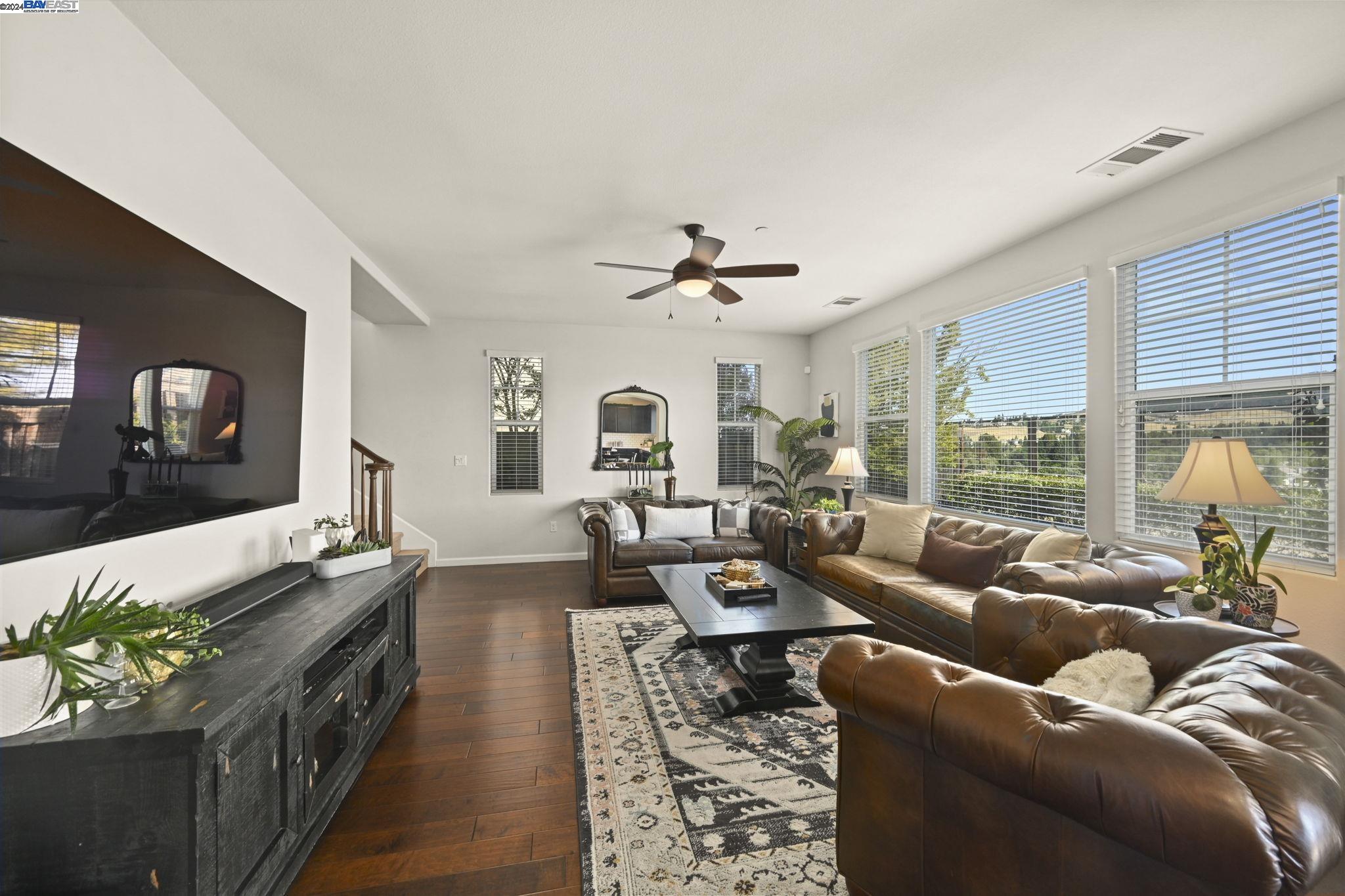 5386 Bengali St