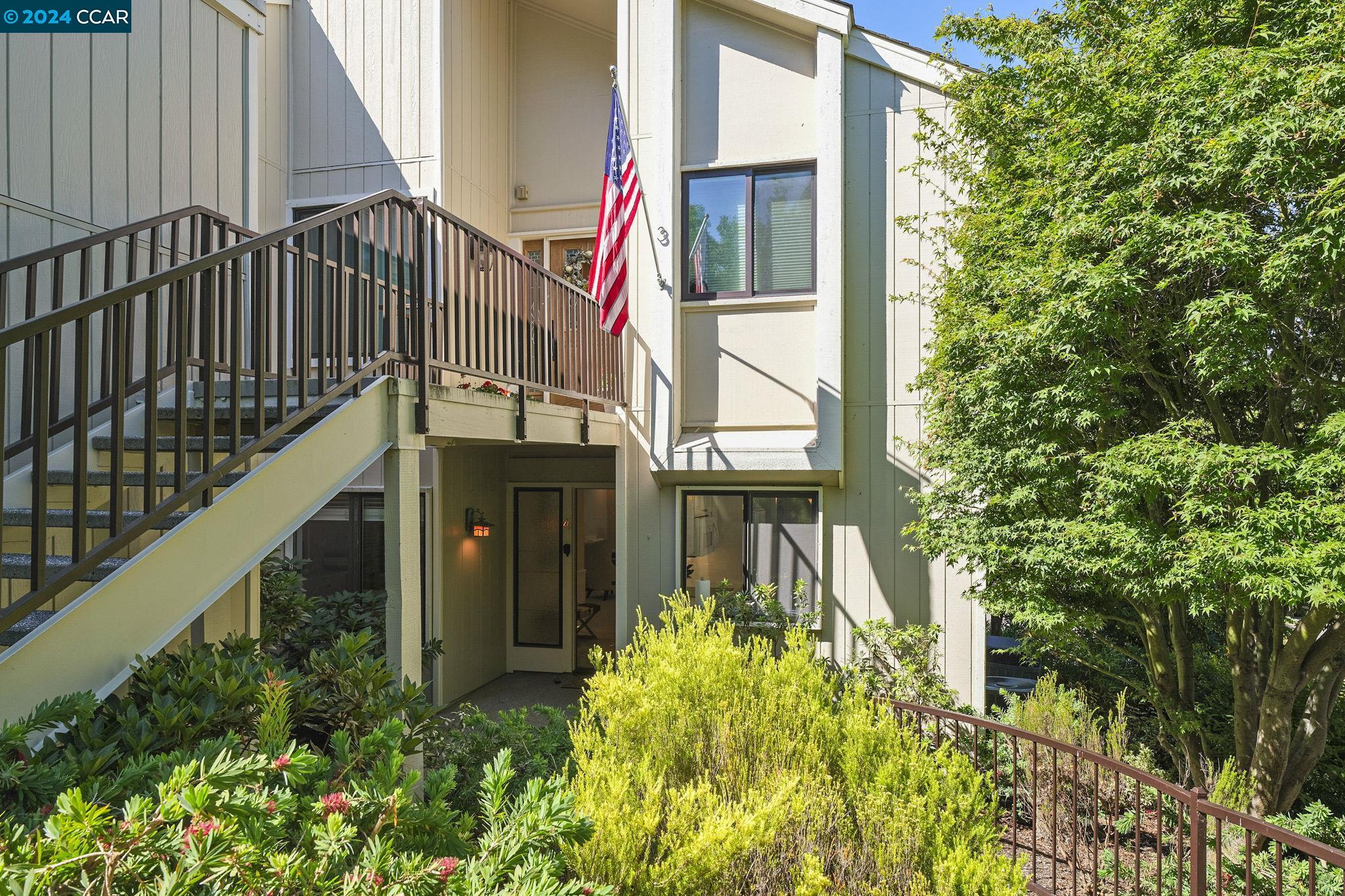 3234 Rossmoor Pkwy # 4