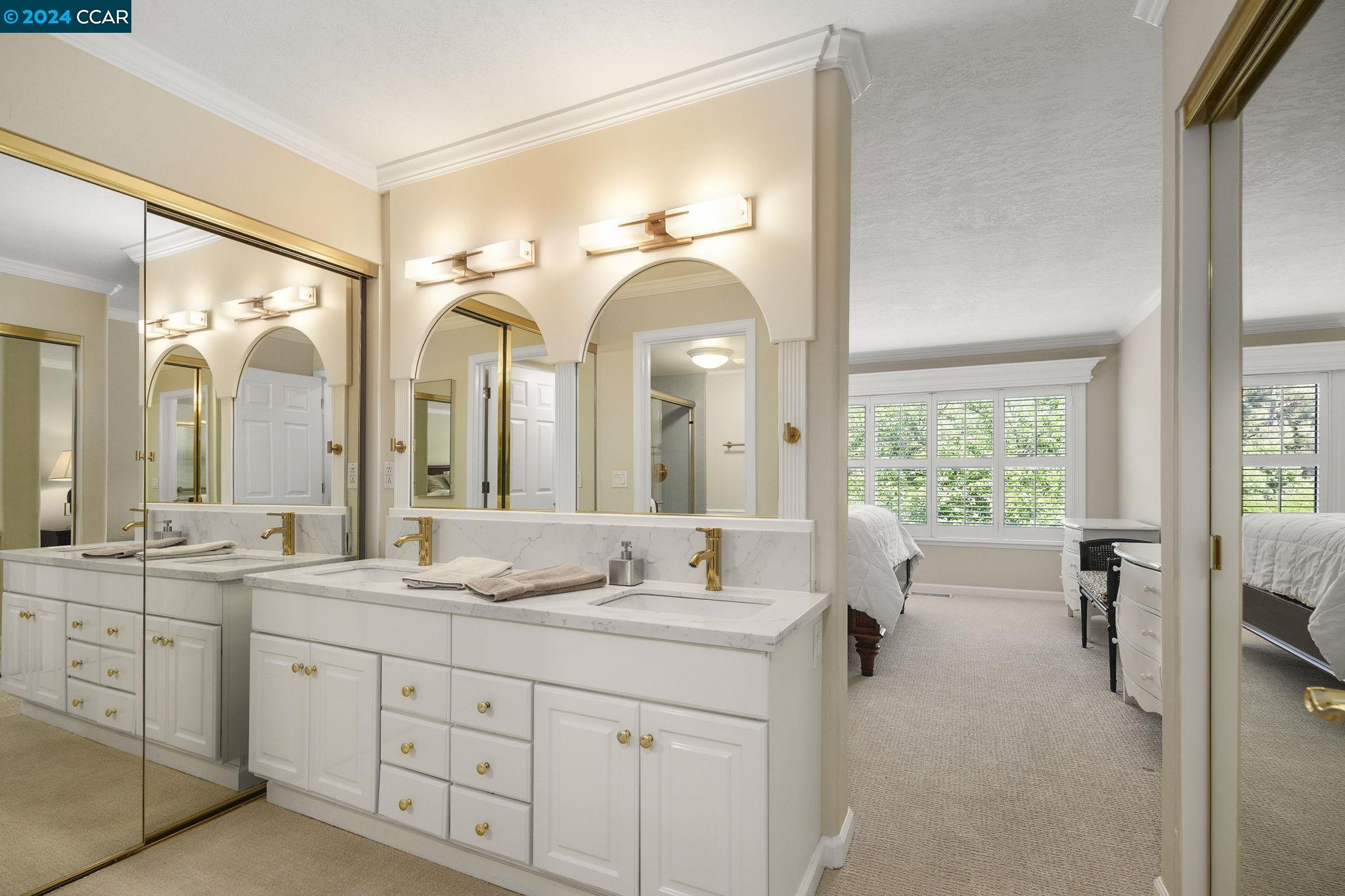 3234 Rossmoor Pkwy # 4