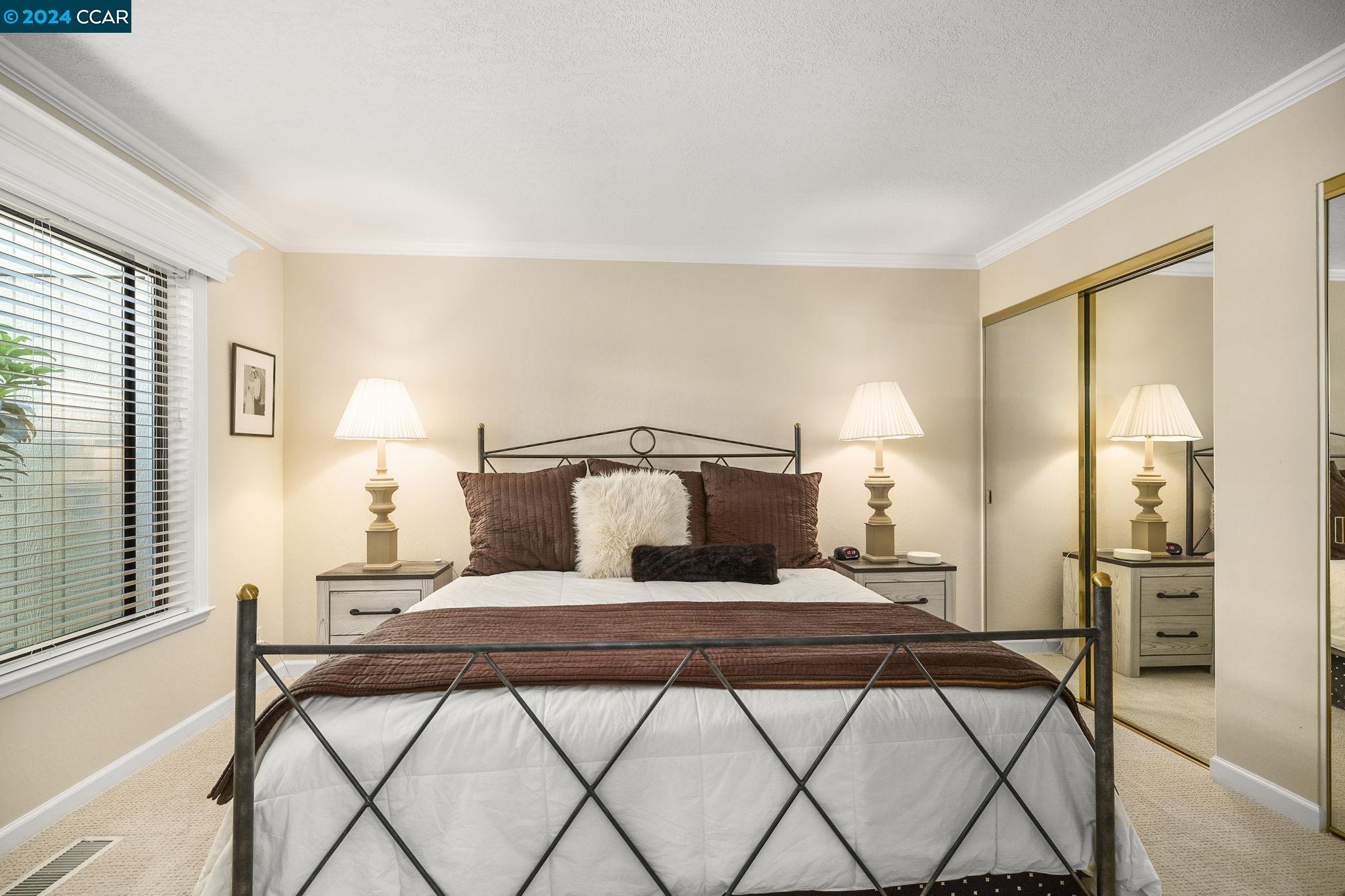 3234 Rossmoor Pkwy # 4
