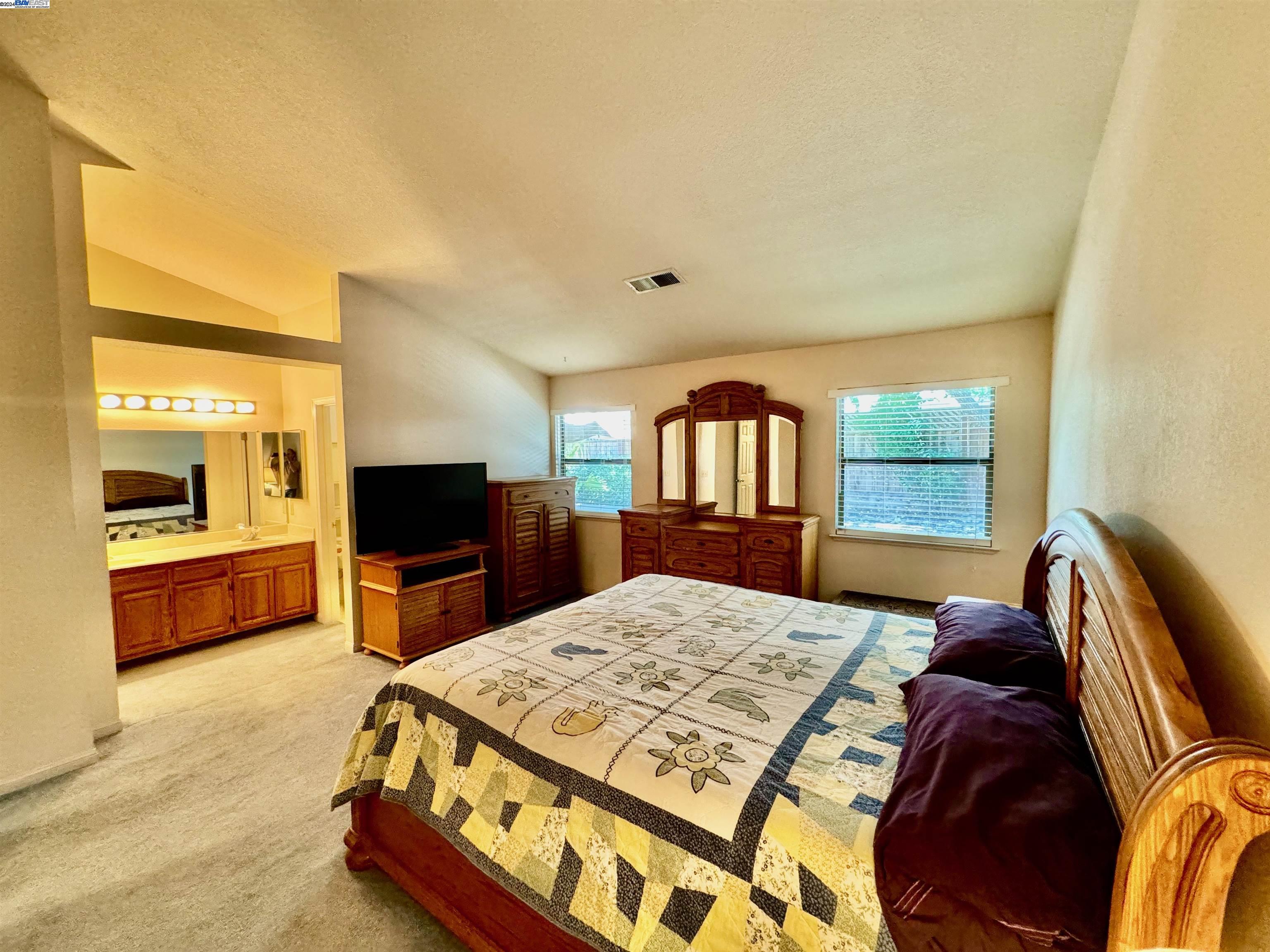 563 McMurphy Ct.