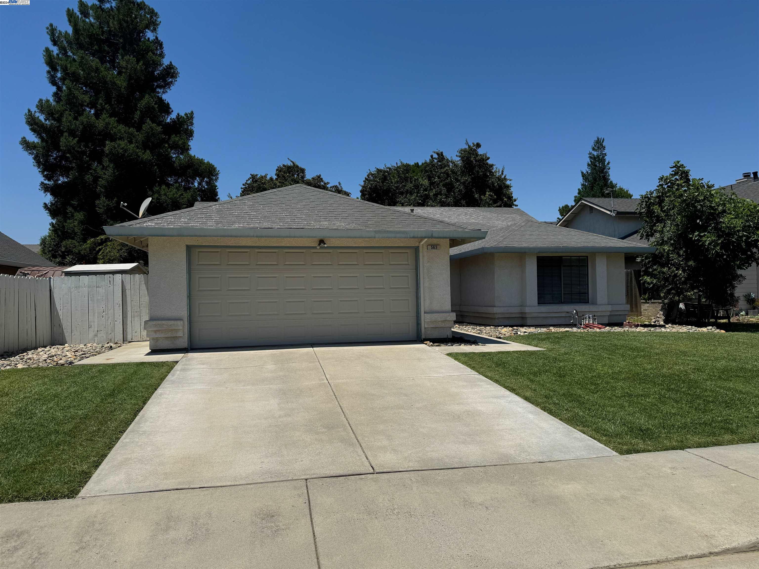 563 McMurphy Ct.