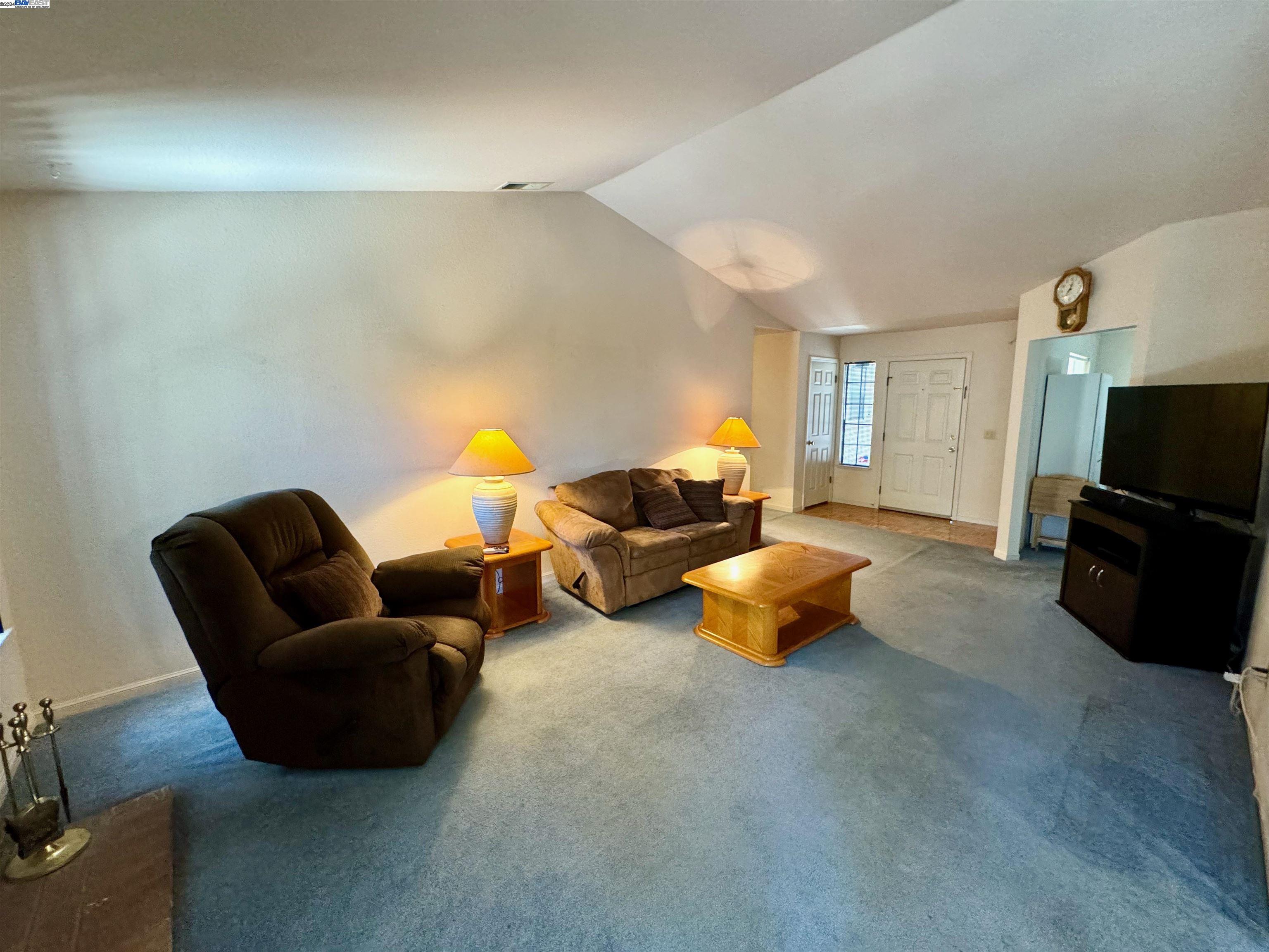 563 McMurphy Ct.