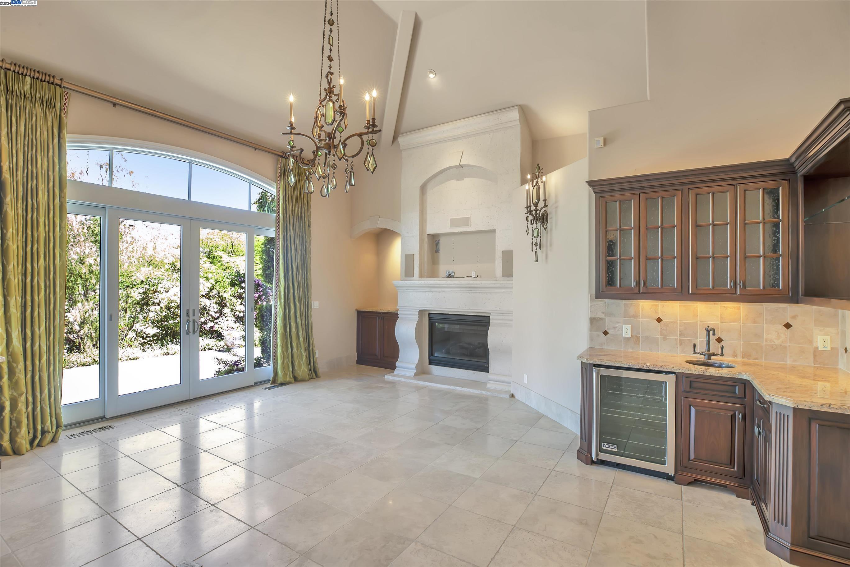 35 Hidden Hills Pl