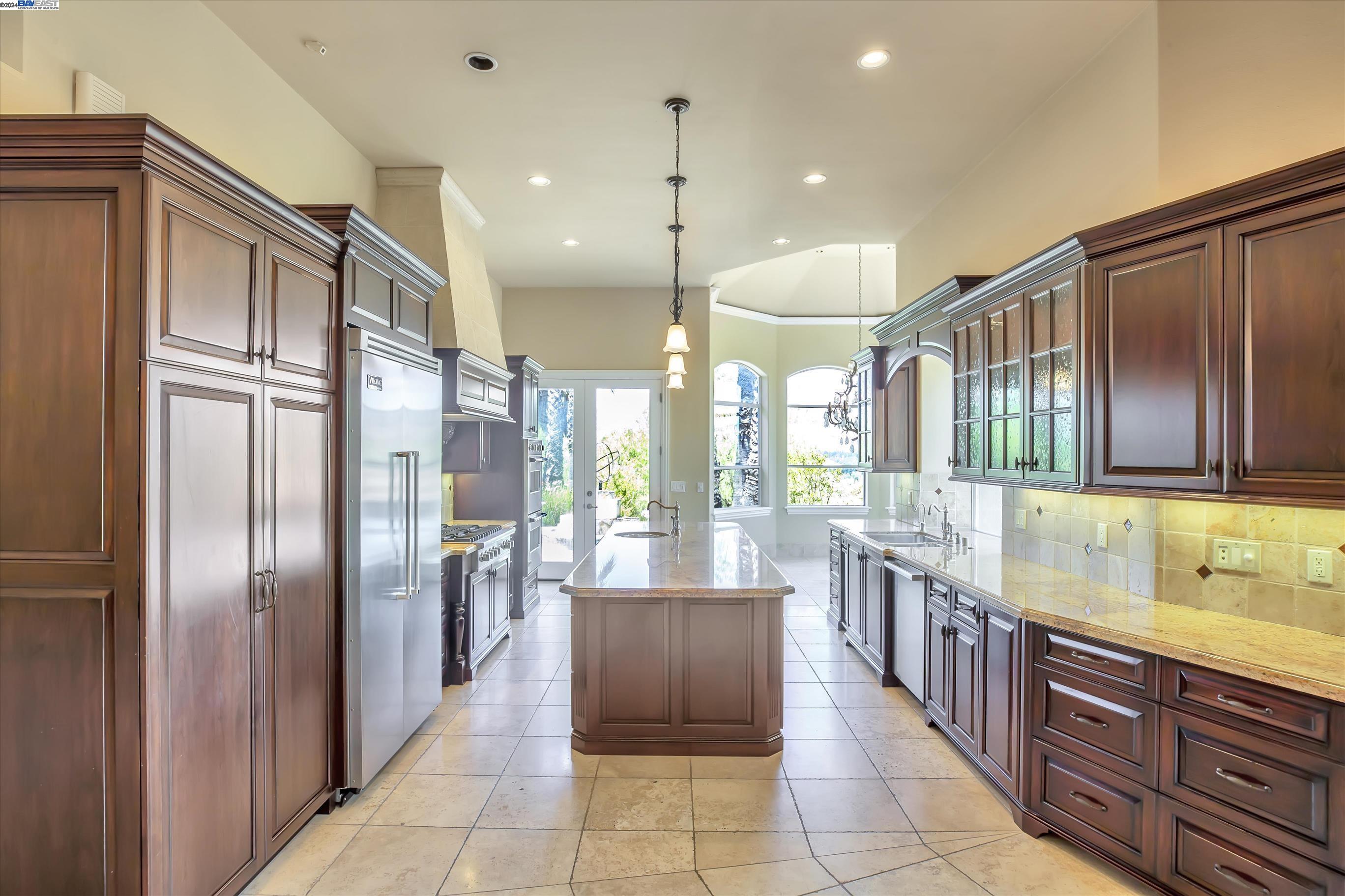 35 Hidden Hills Pl