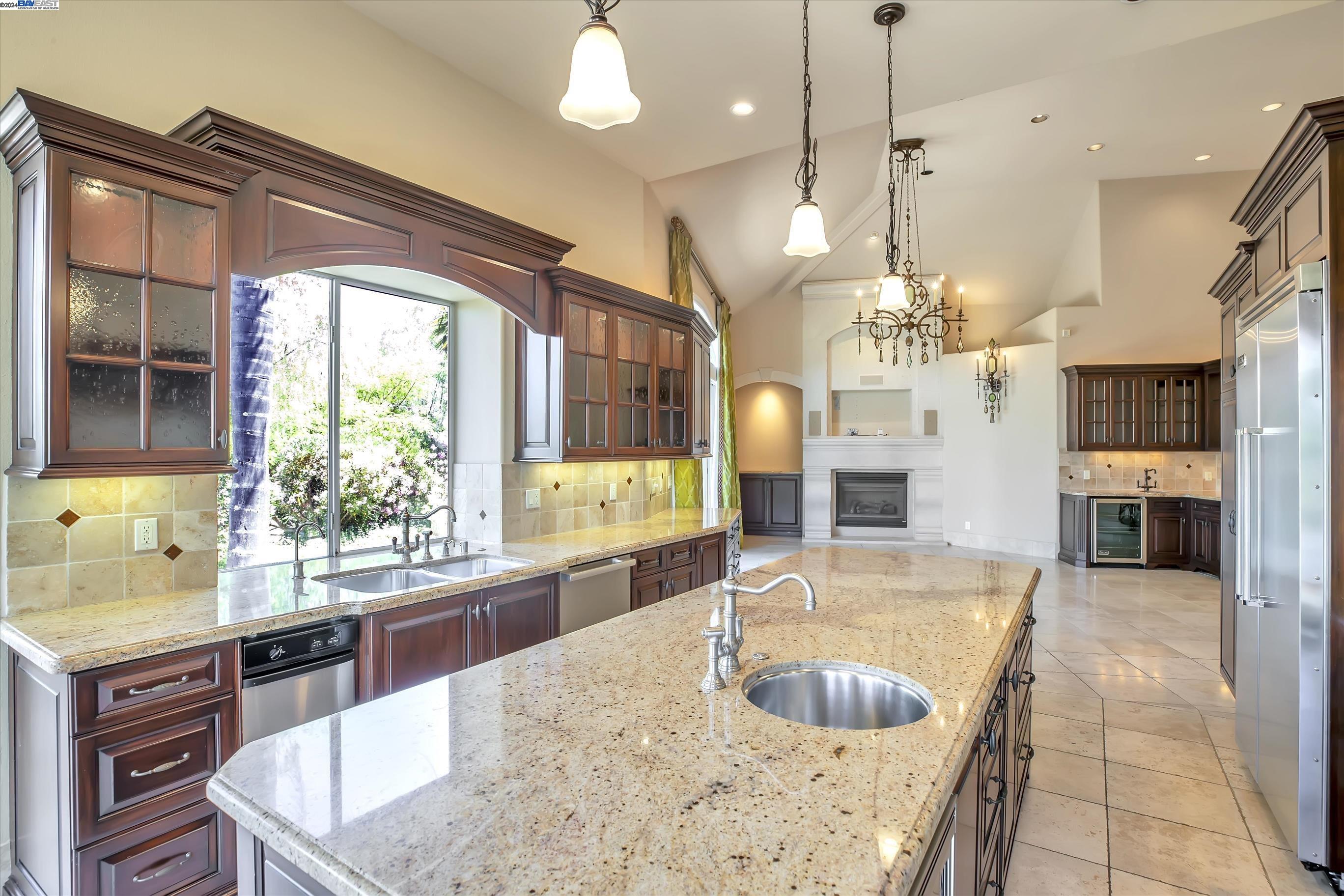 35 Hidden Hills Pl