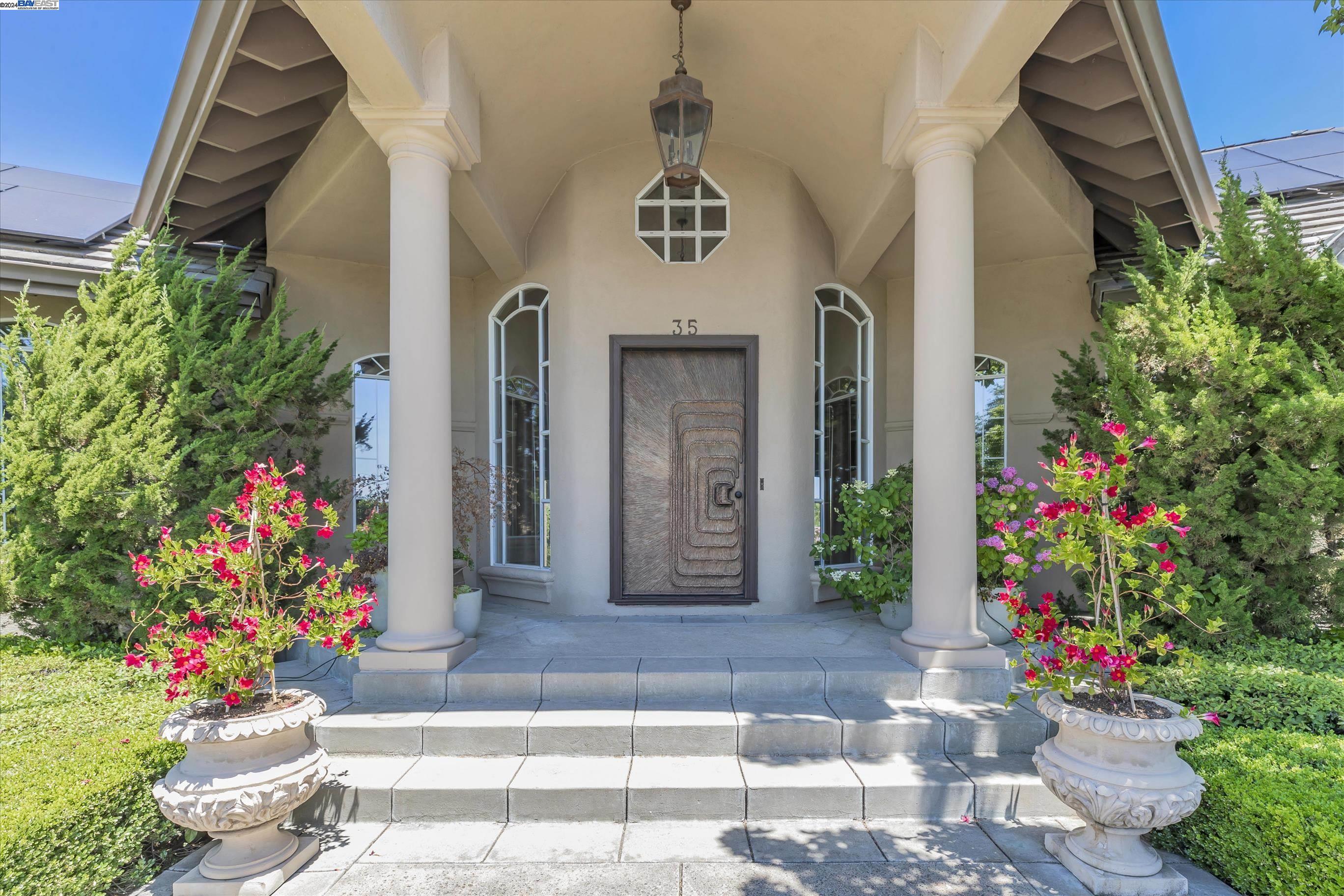 35 Hidden Hills Pl