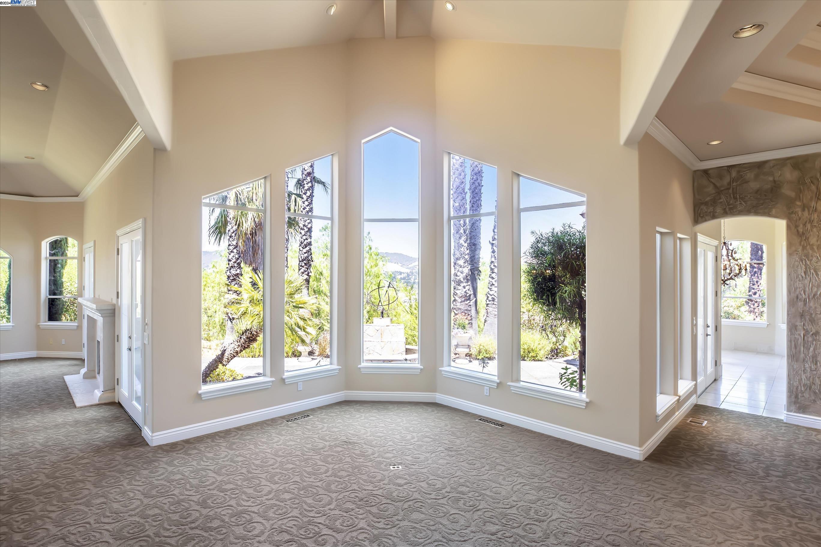 35 Hidden Hills Pl