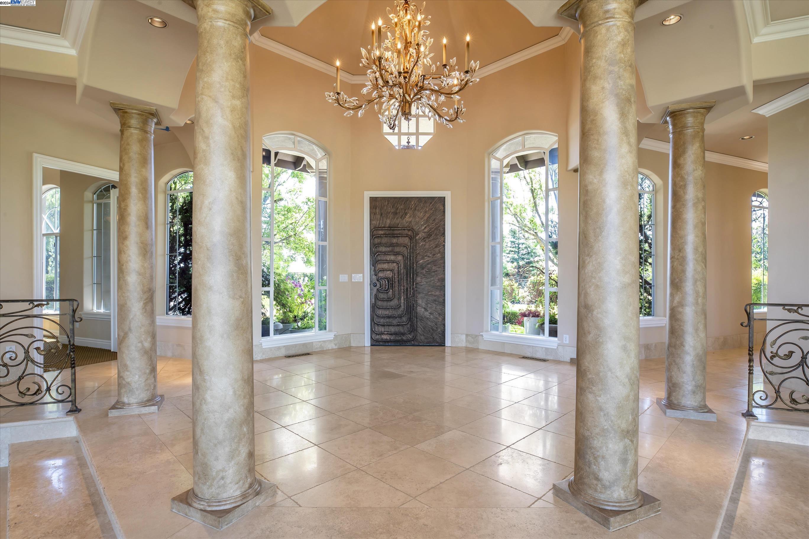 35 Hidden Hills Pl