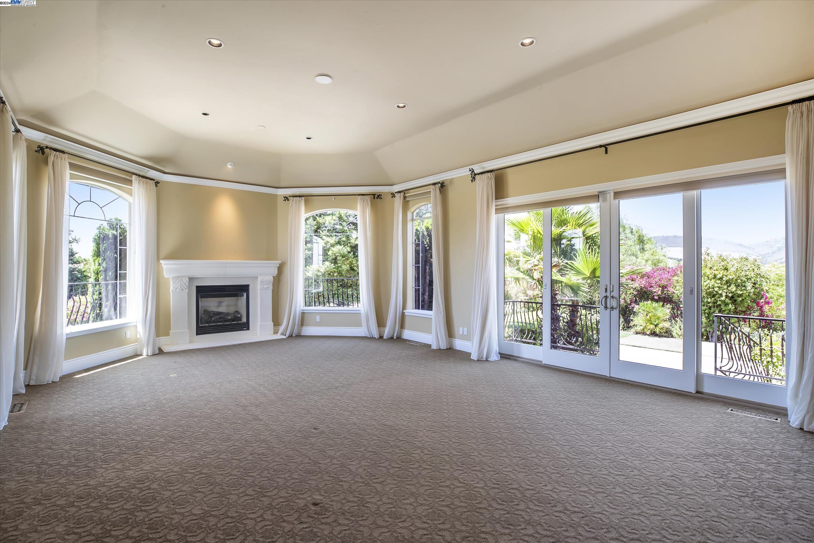 35 Hidden Hills Pl