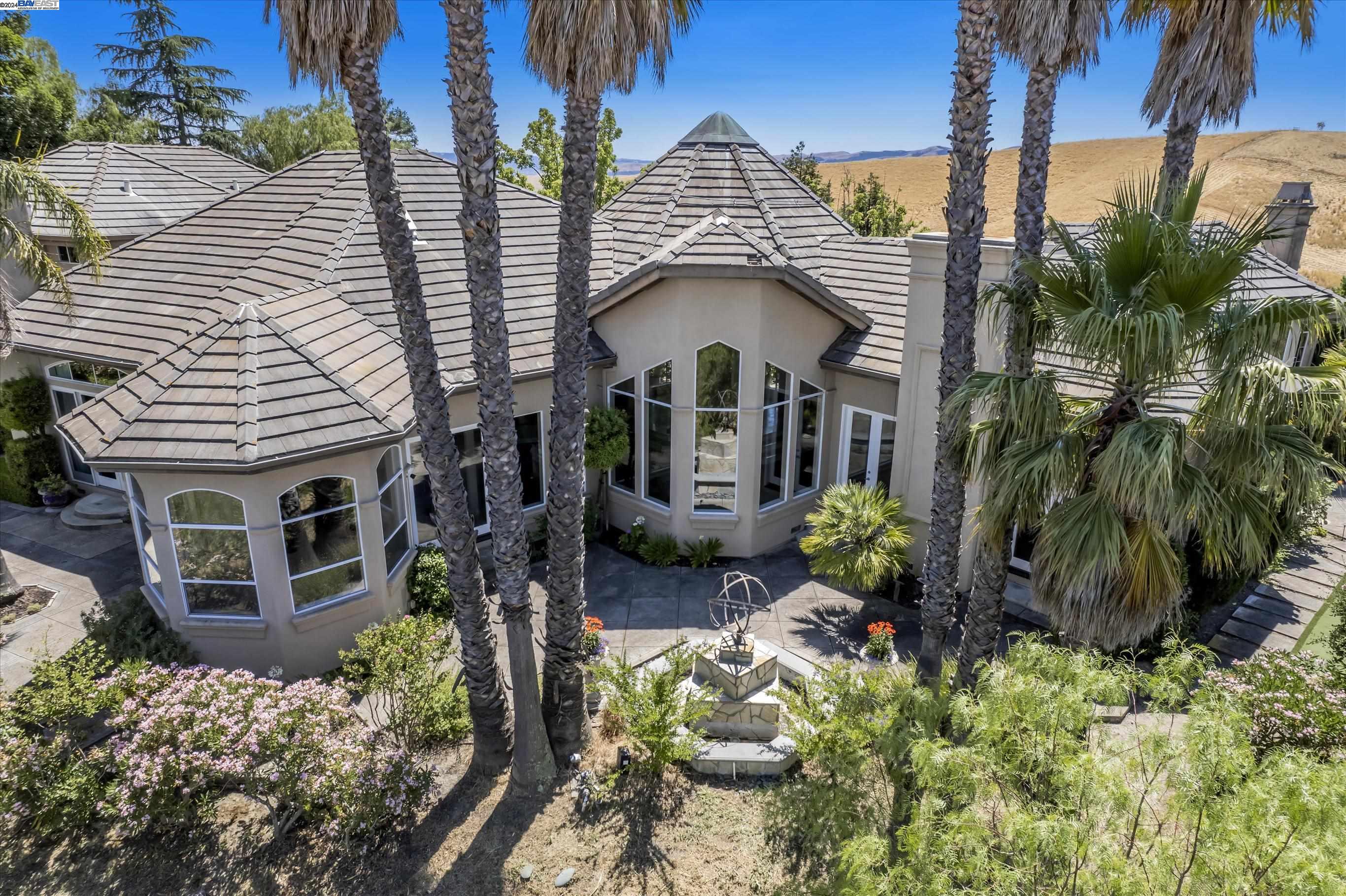 35 Hidden Hills Pl