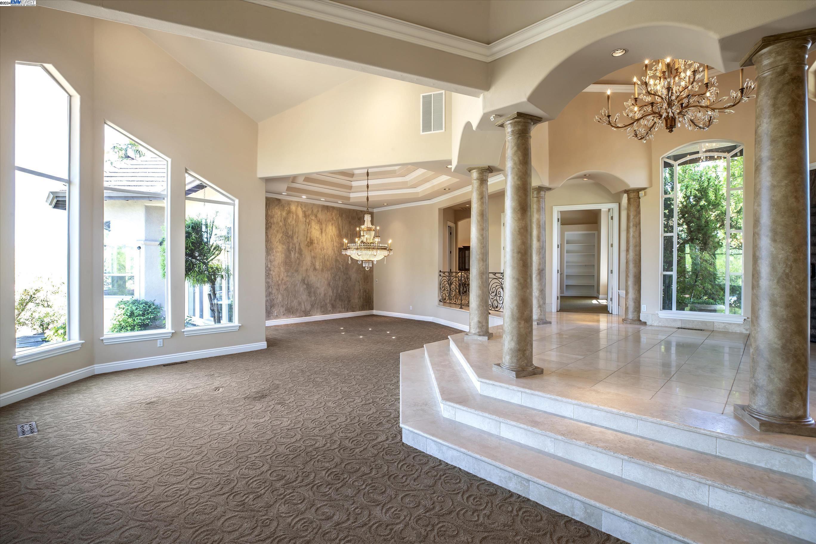 35 Hidden Hills Pl
