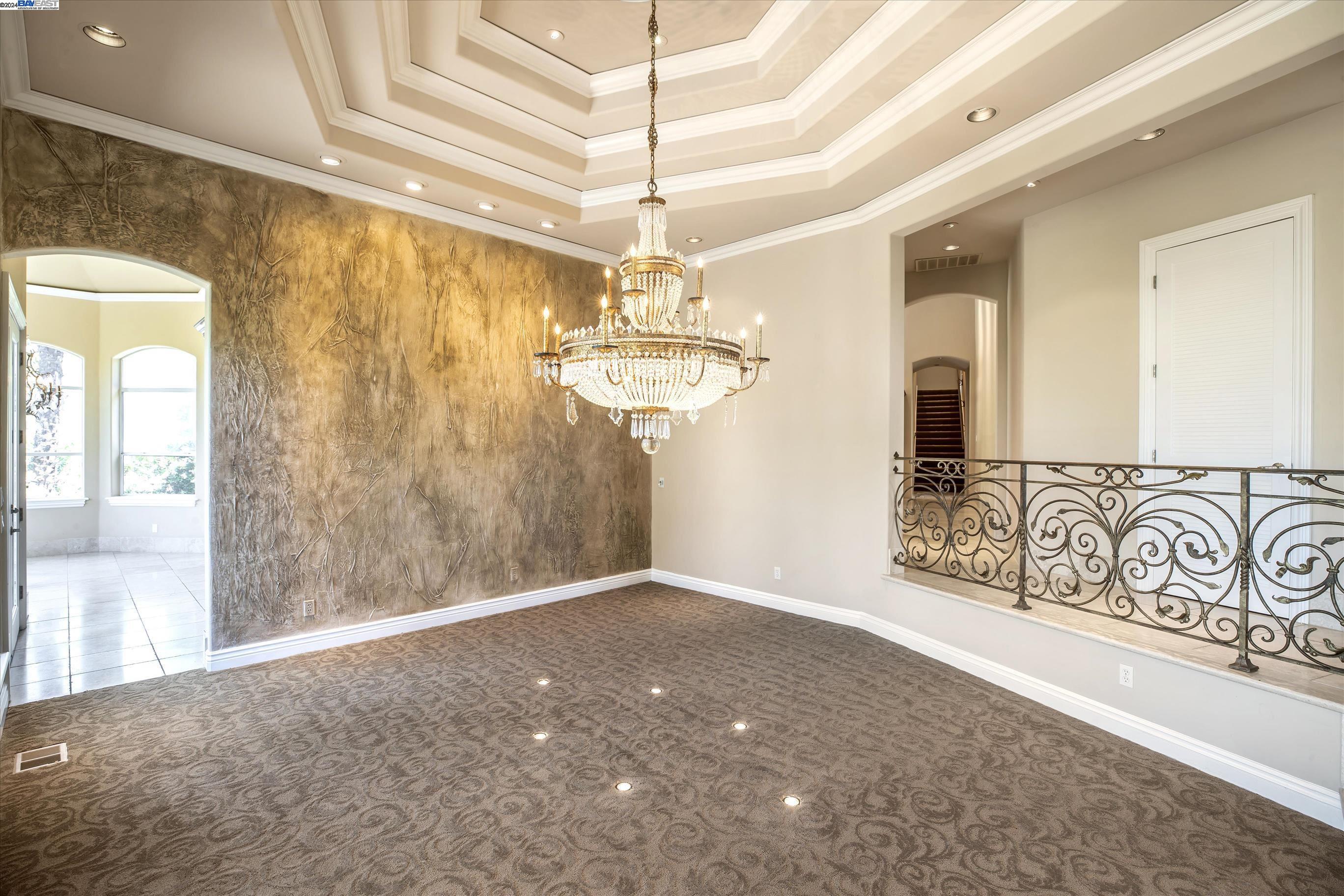35 Hidden Hills Pl