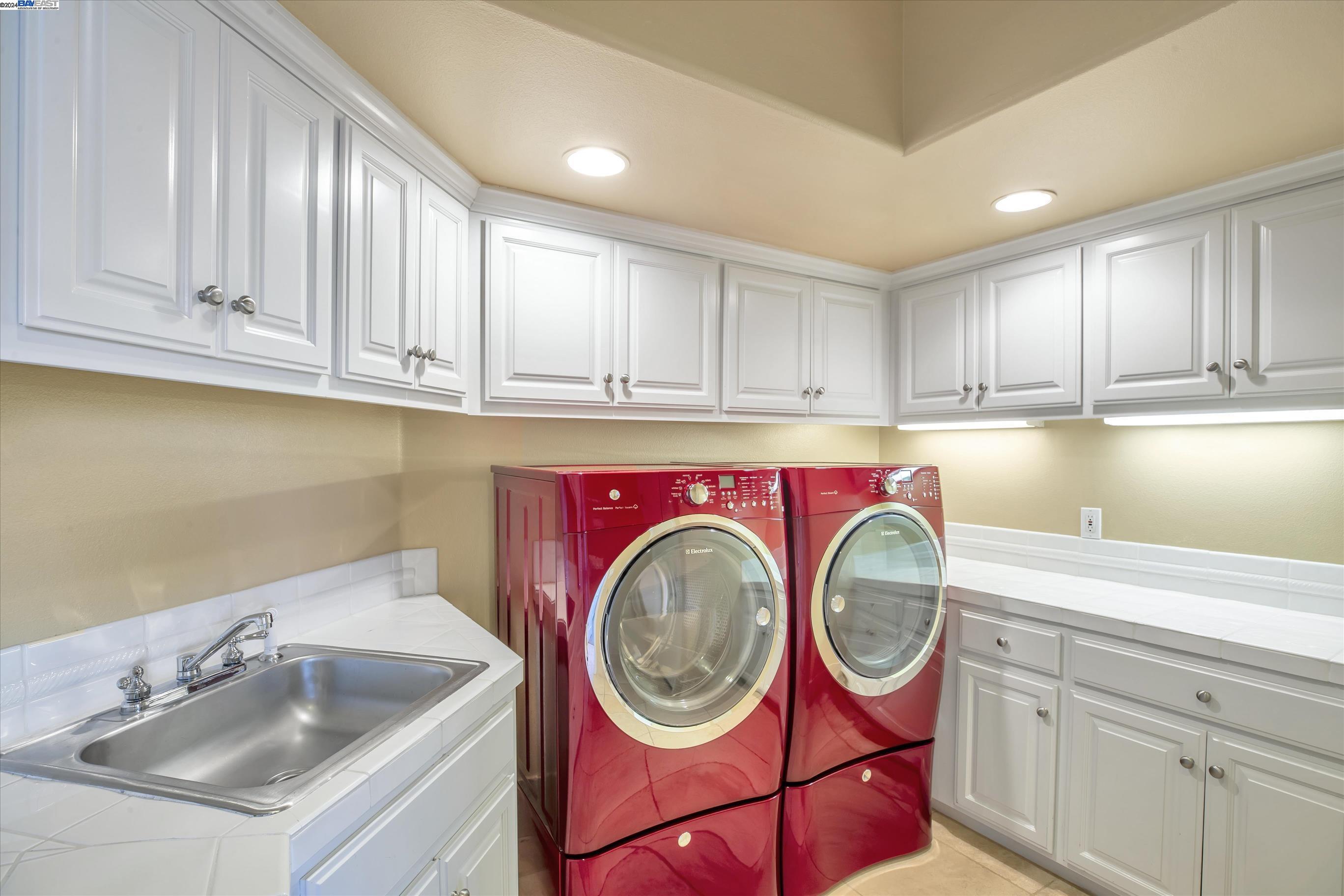 35 Hidden Hills Pl