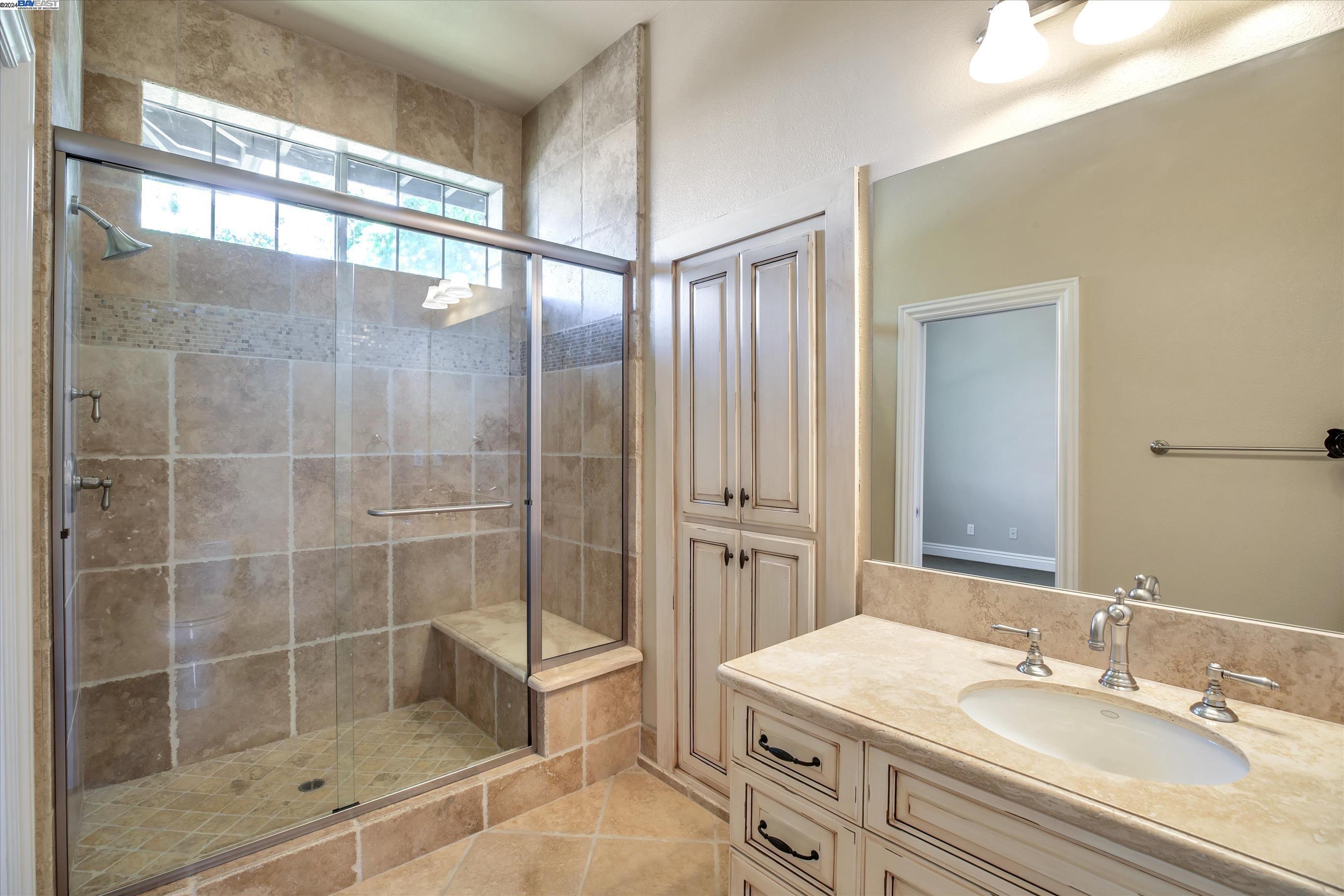 35 Hidden Hills Pl