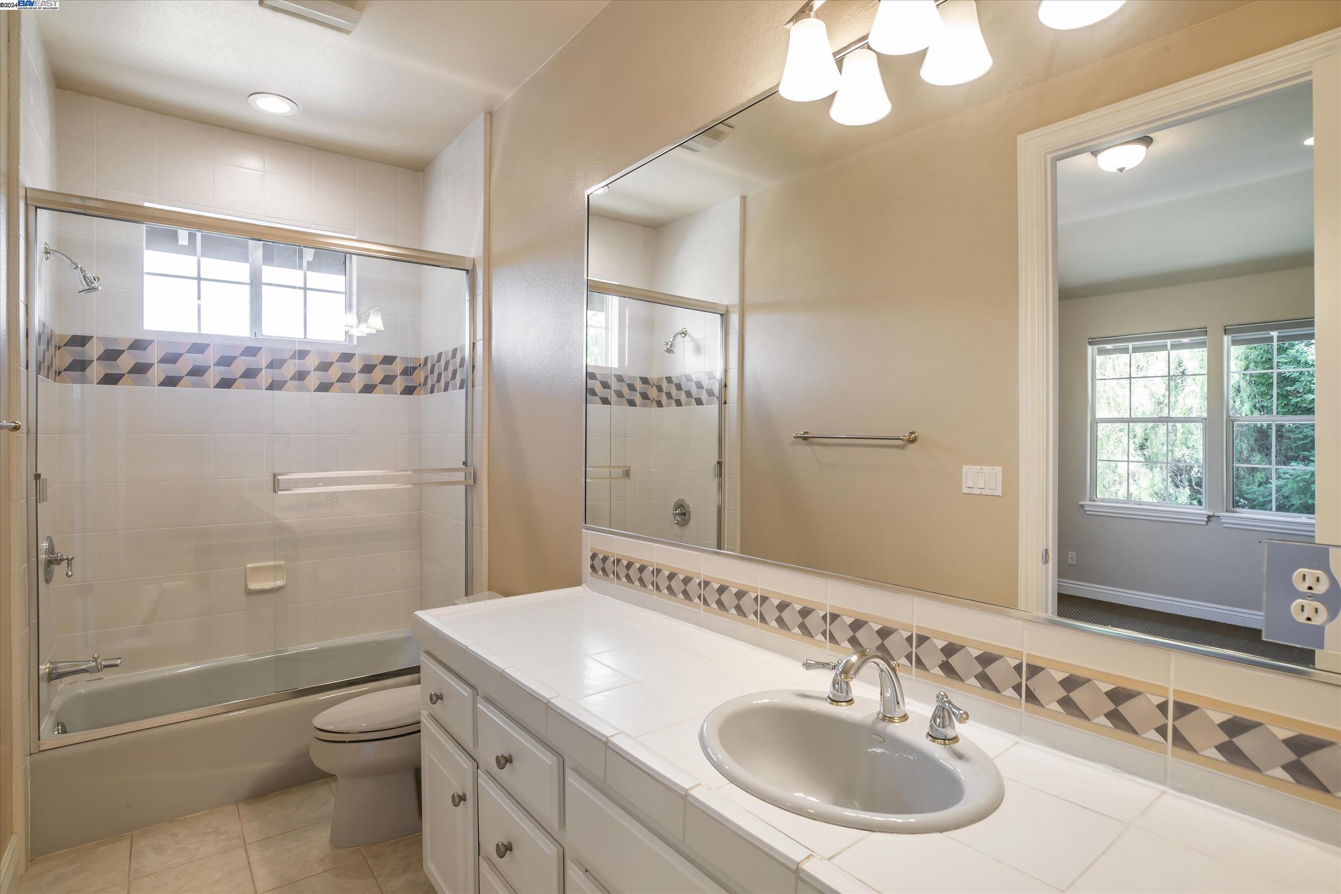 35 Hidden Hills Pl
