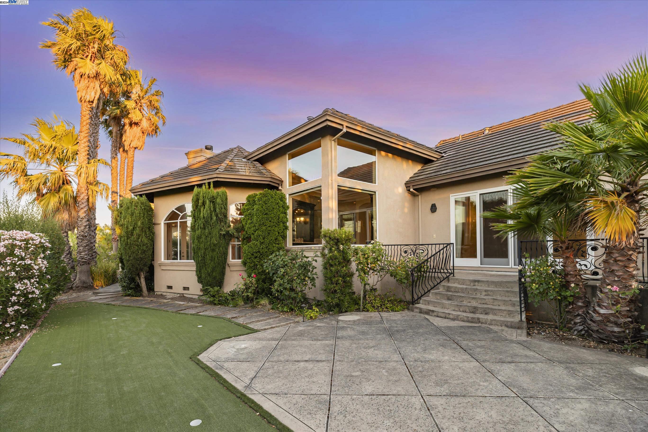 35 Hidden Hills Pl
