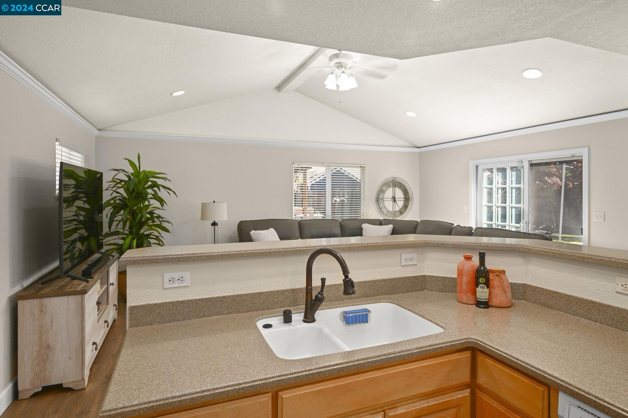194 Cynthia Dr
