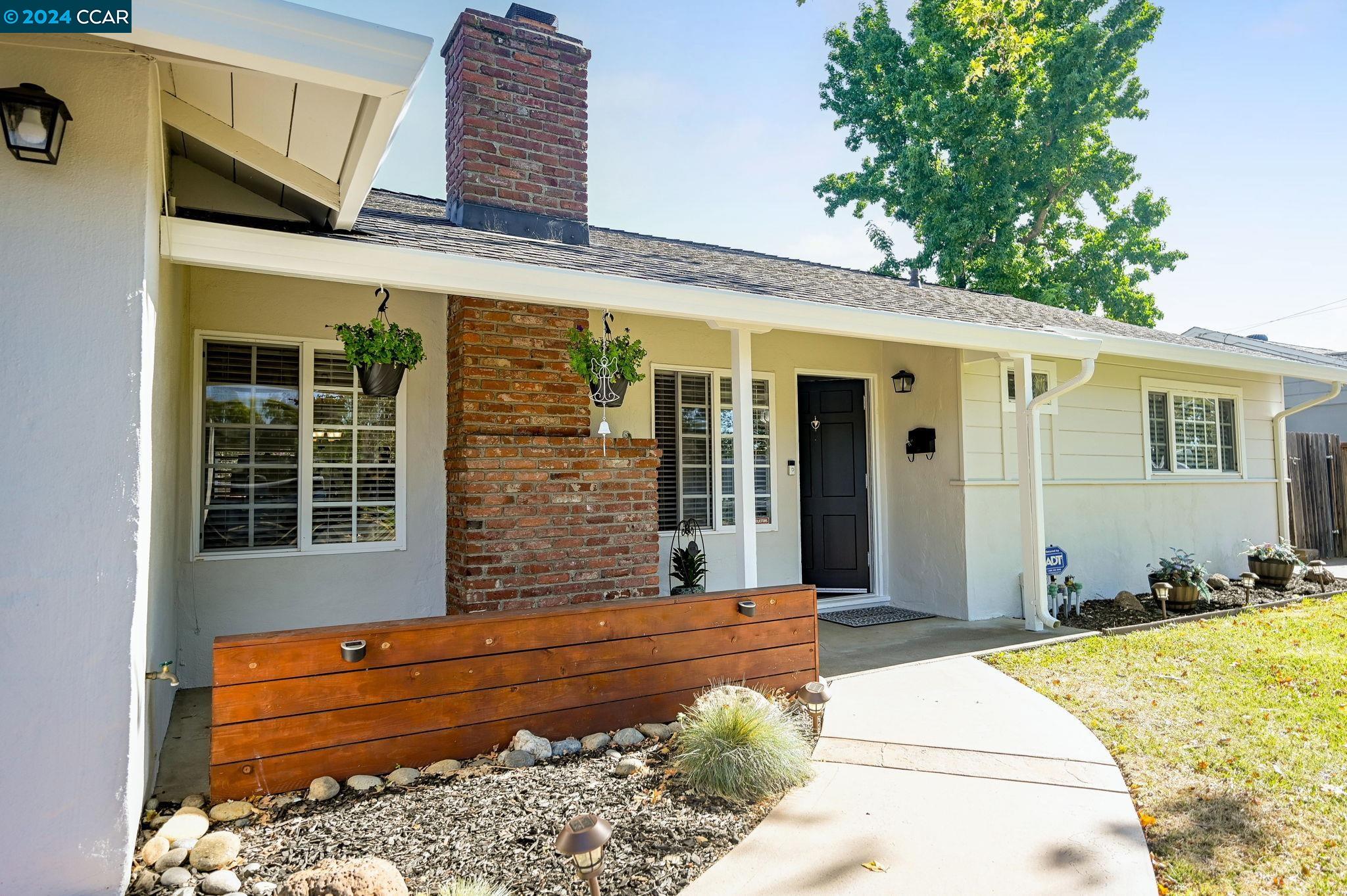 194 Cynthia Dr