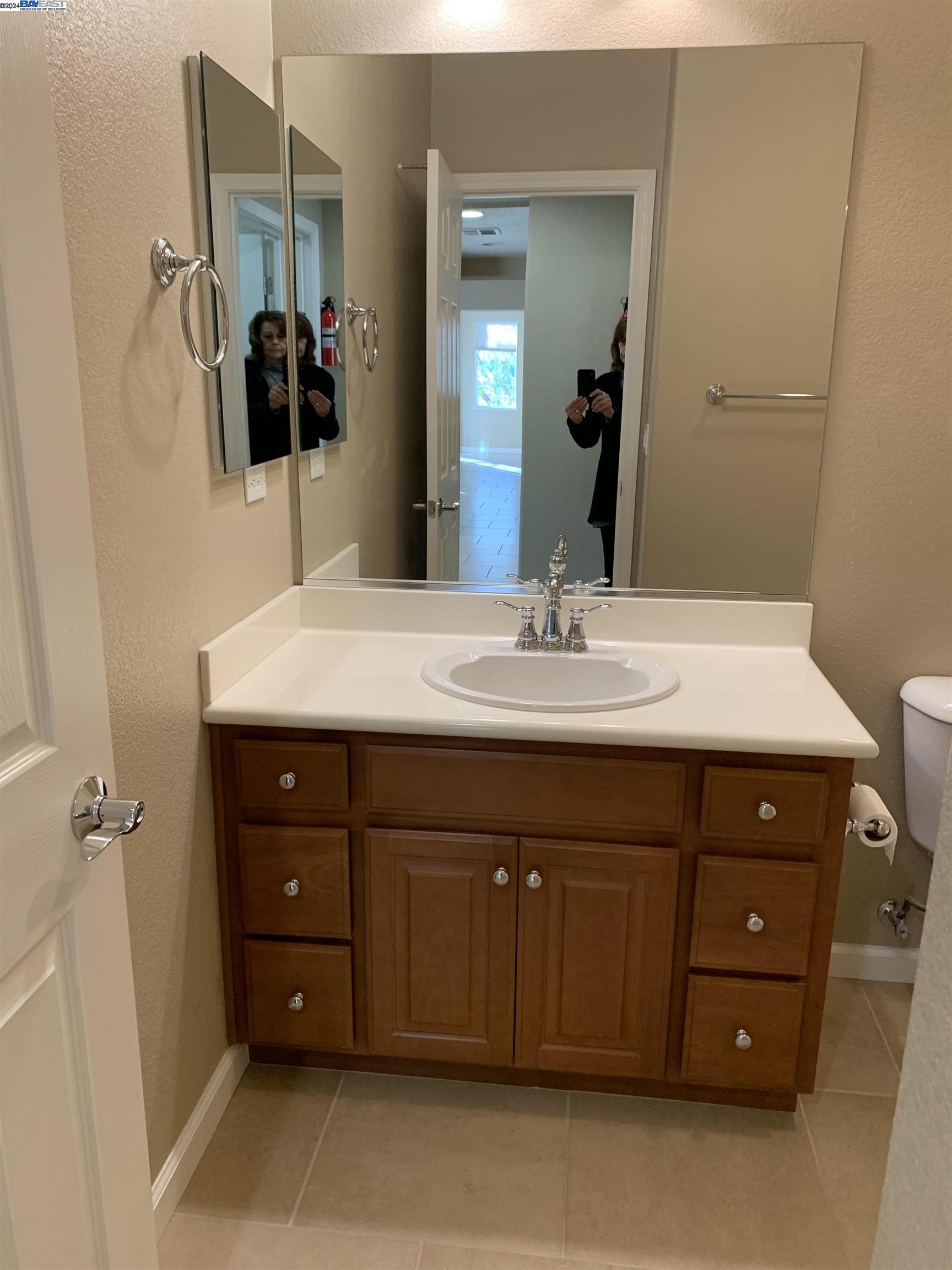 574 Dovecote Ln # 2