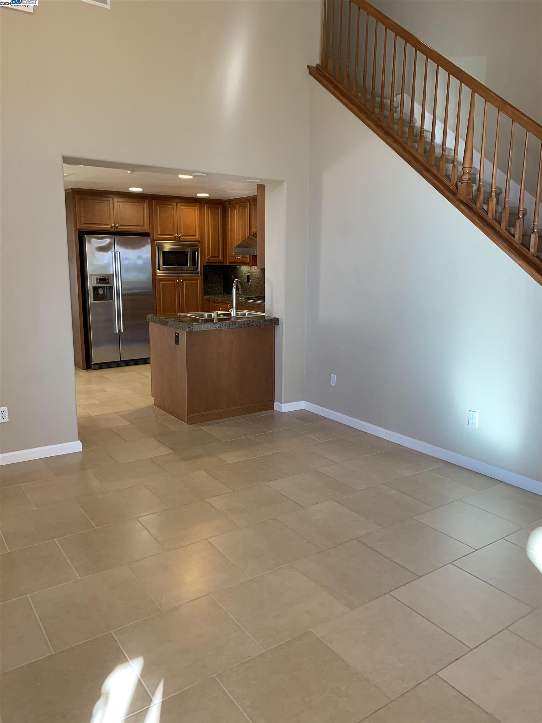574 Dovecote Ln # 2