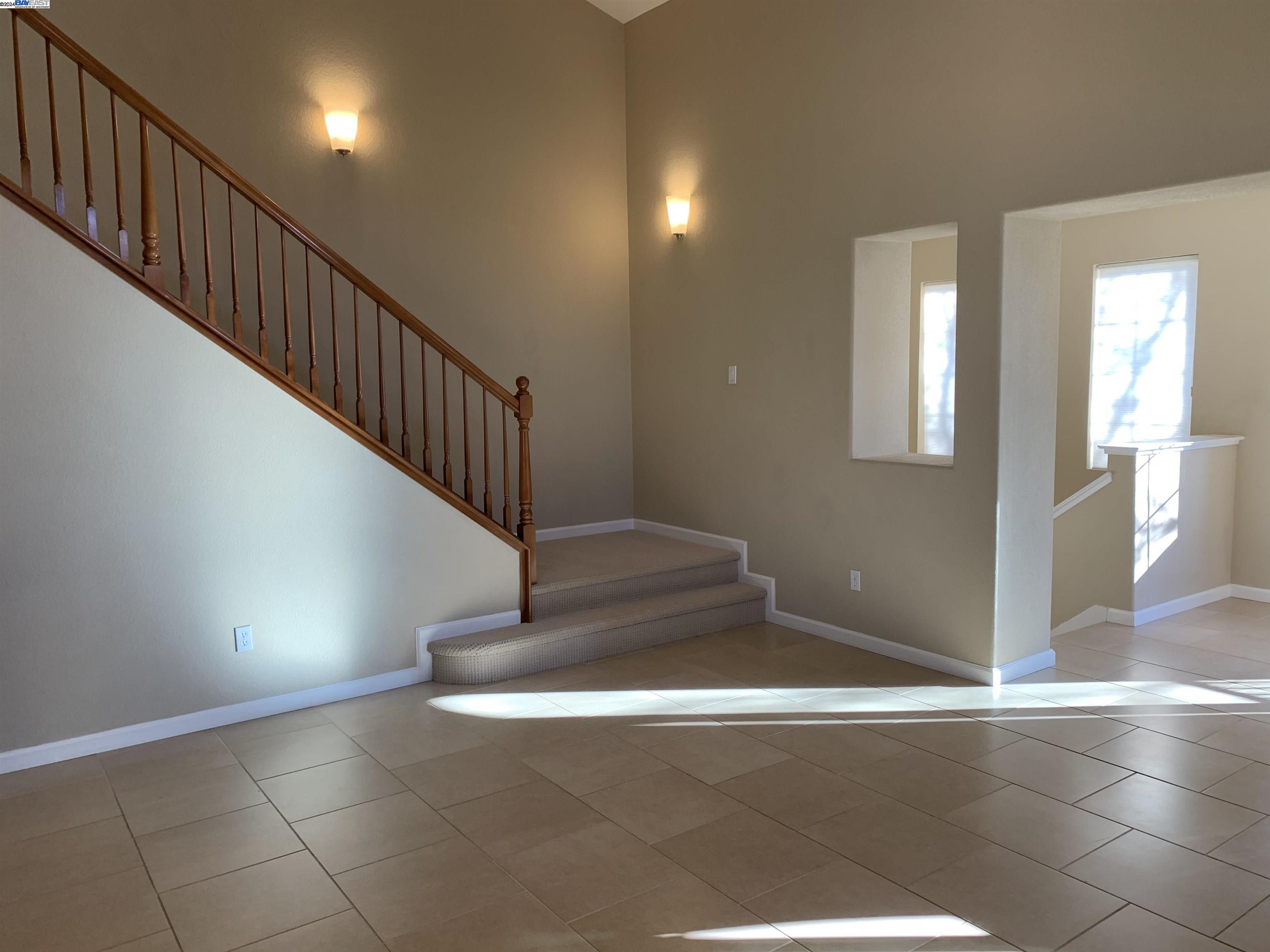 574 Dovecote Ln # 2