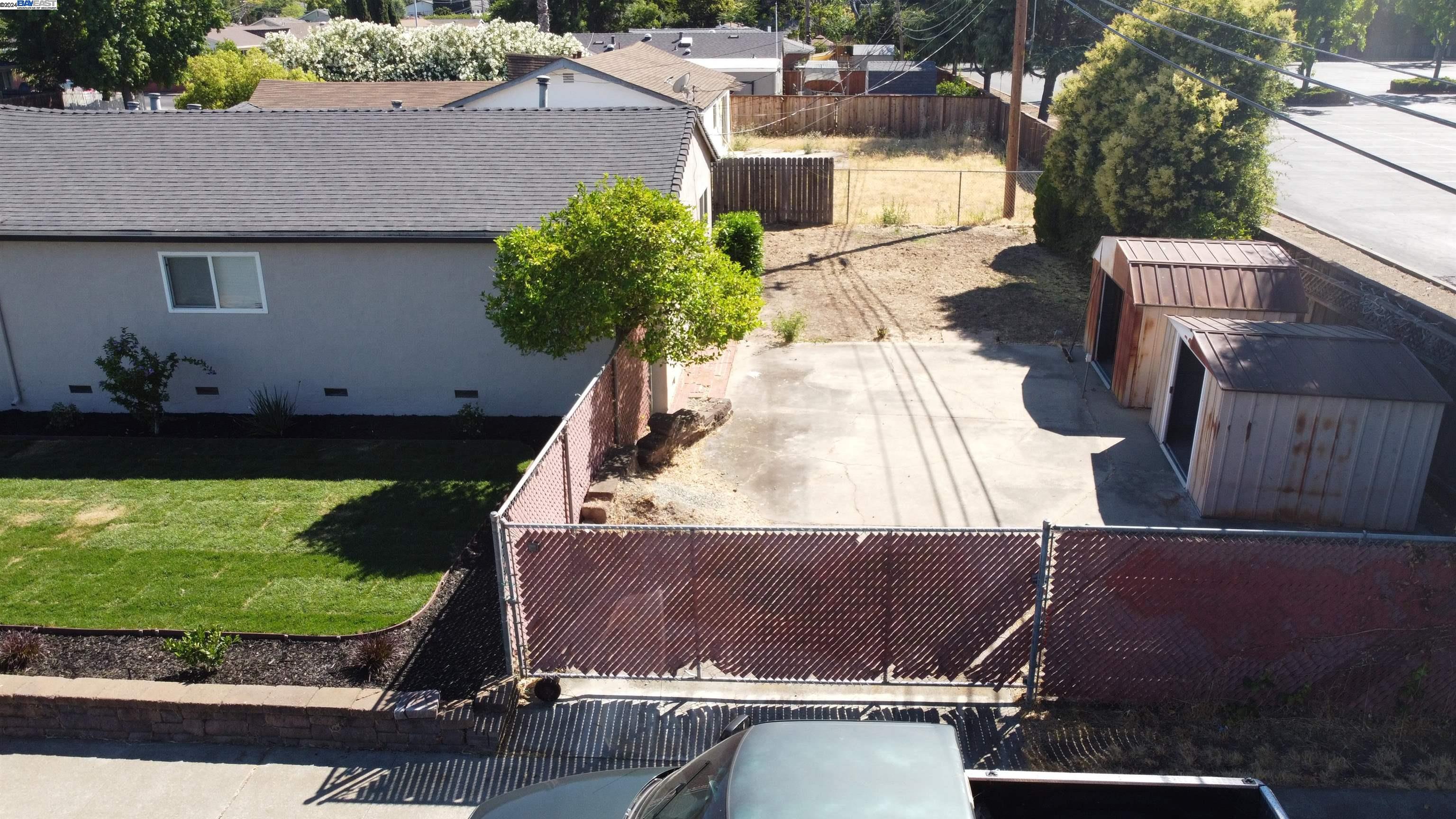 1597 Glazier Dr