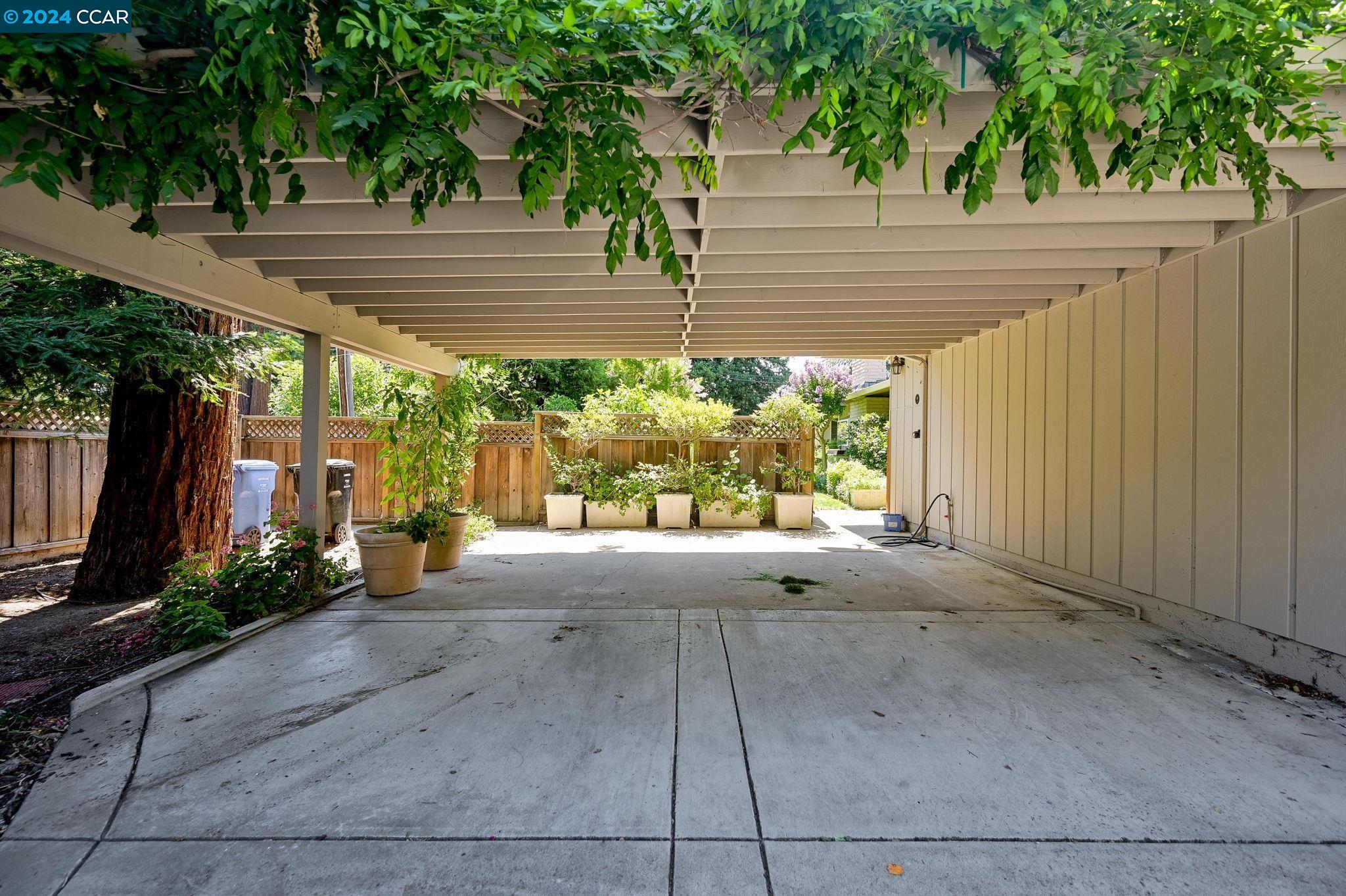 1534 Las Trampas Rd