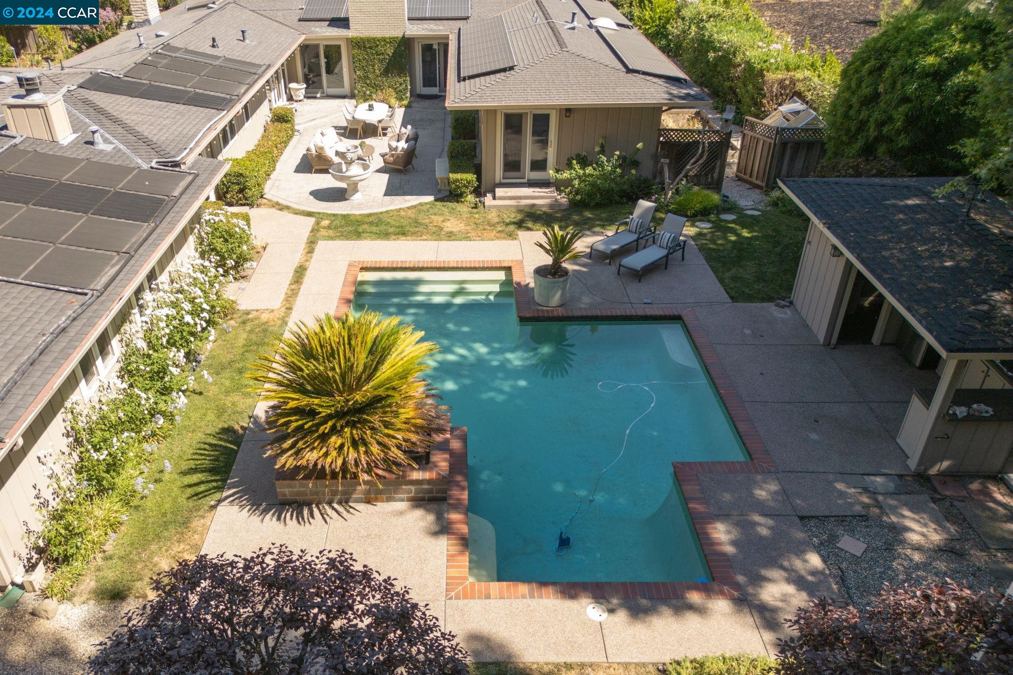 1534 Las Trampas Rd