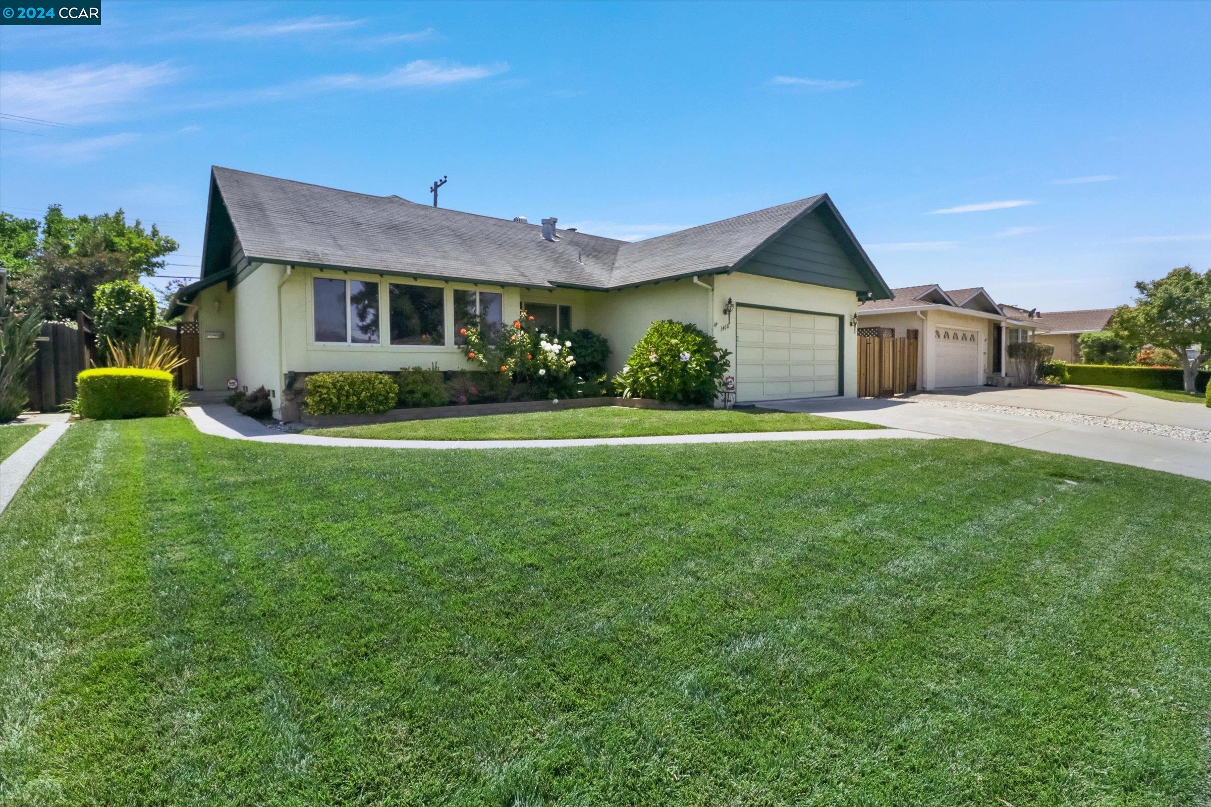 3410 Eden Dr