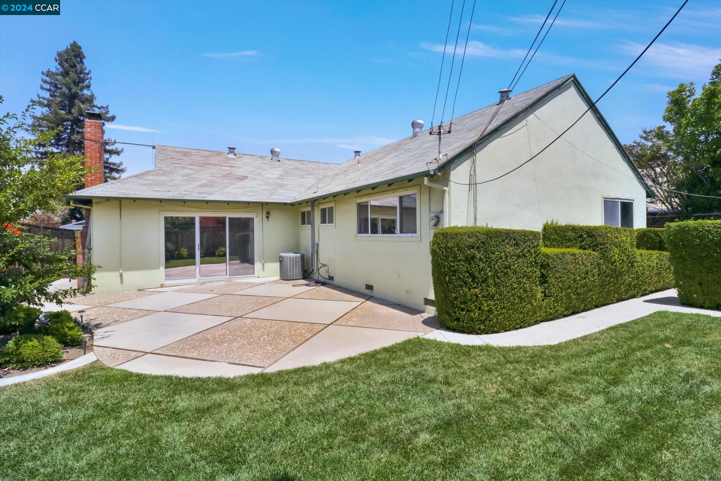 3410 Eden Dr