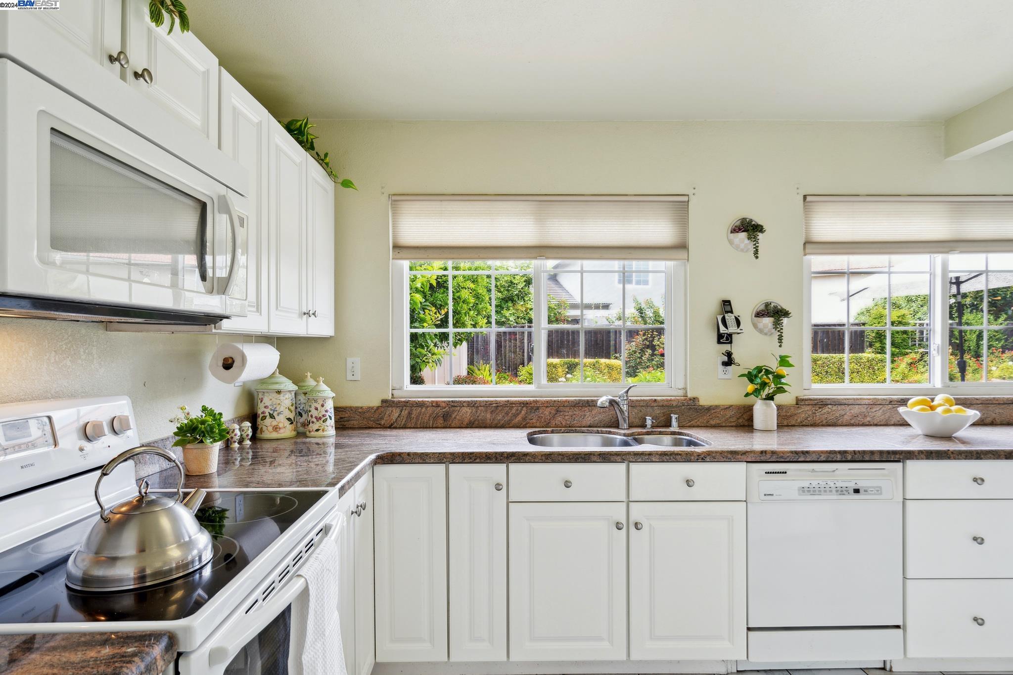 3419 Lake Arrowhead Ave